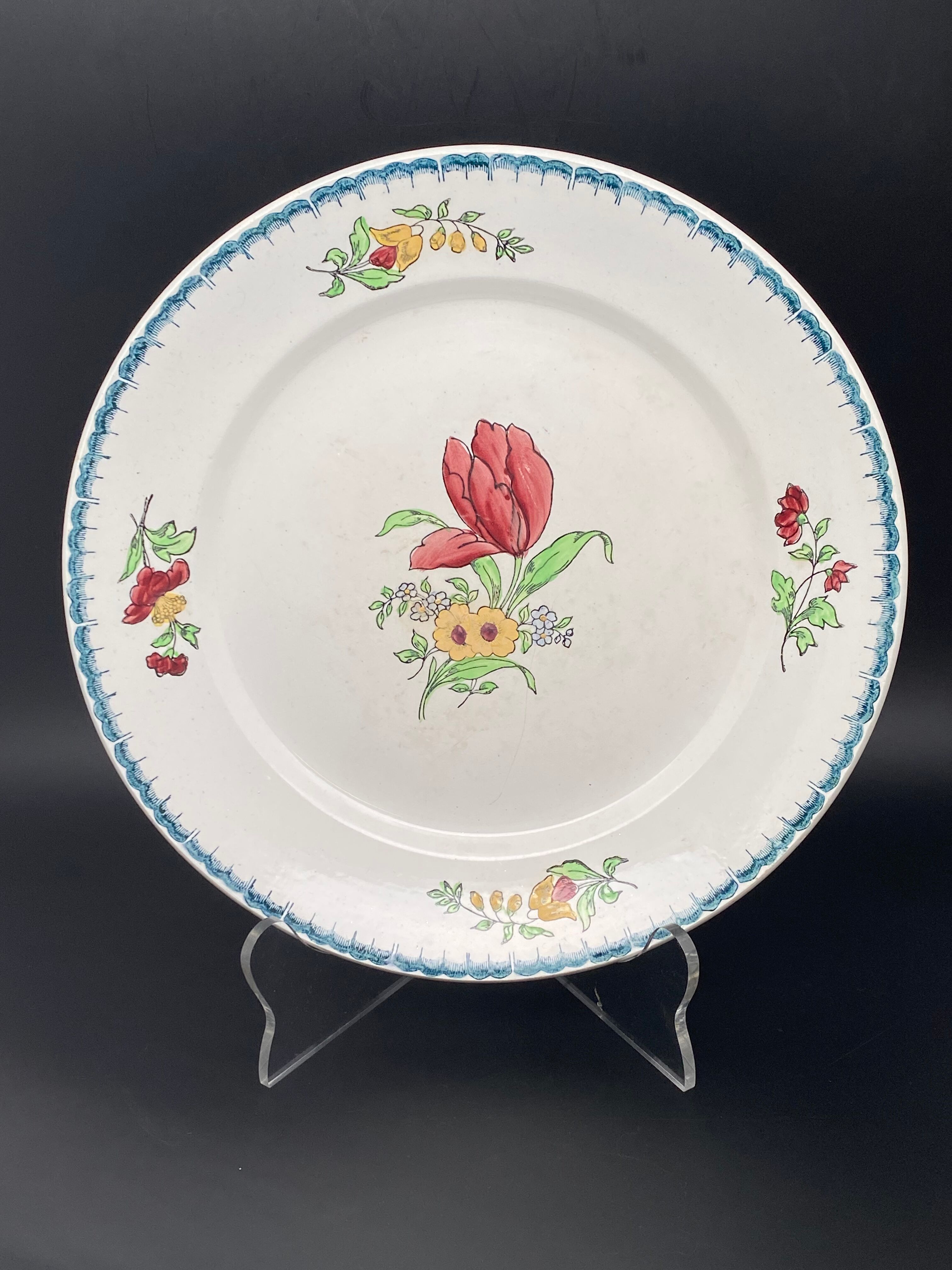 Round serving dish Terre de fer Floral motif St Amand