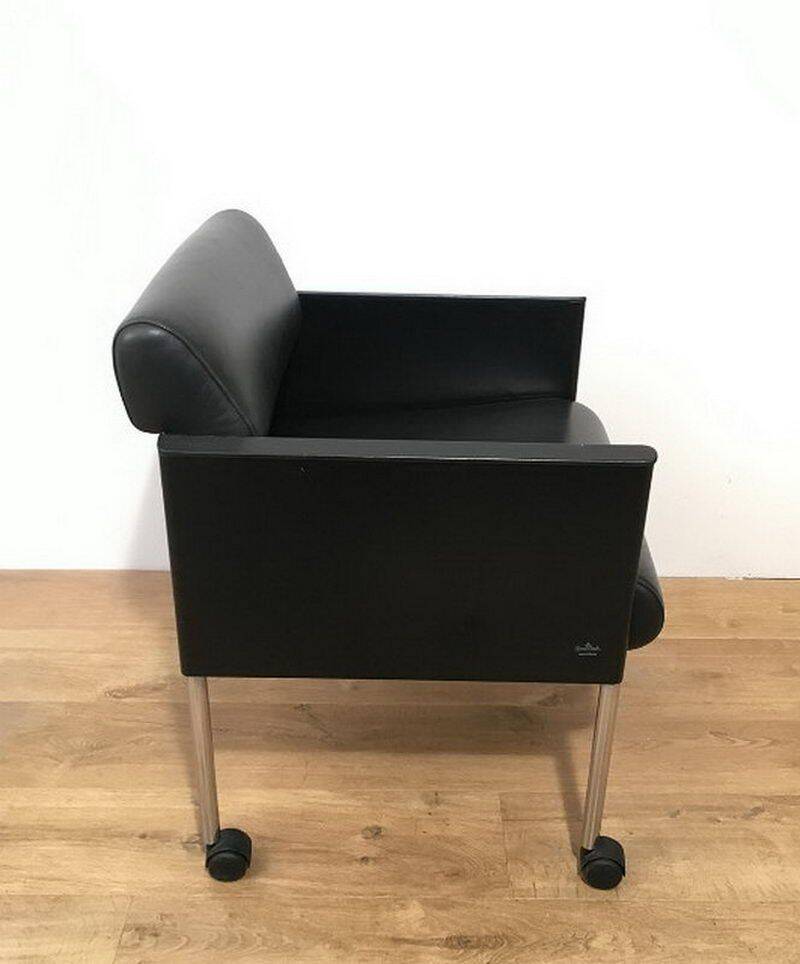Set of 4 armchairs in leather and black lacquered metal. Rosenthal