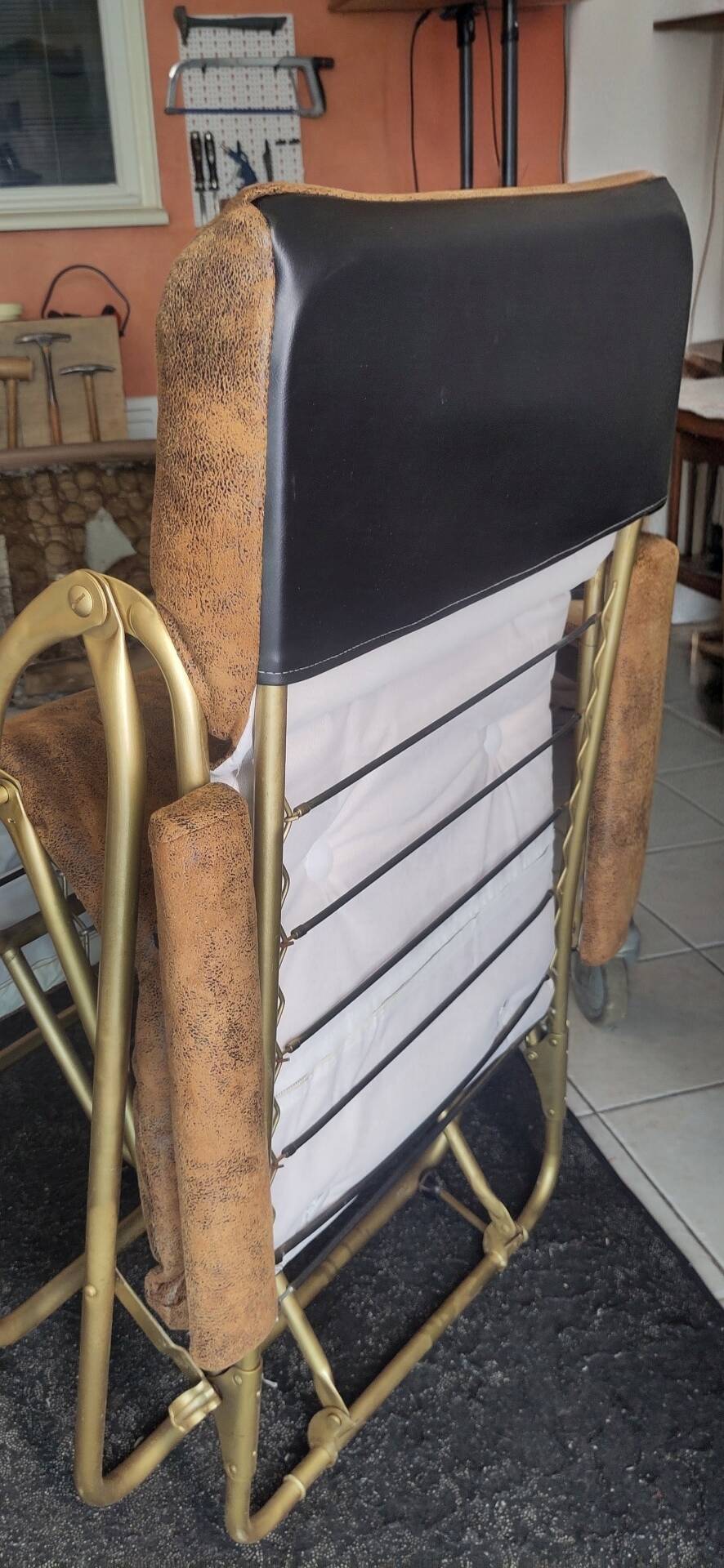 Recliner chair lama