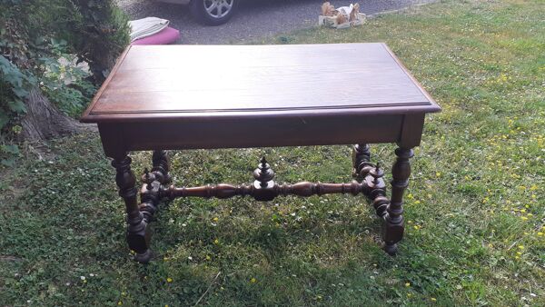 Bureau style louis xiii