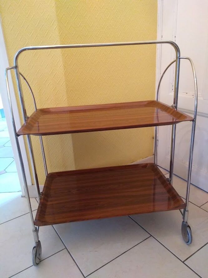 Folding rolling service table