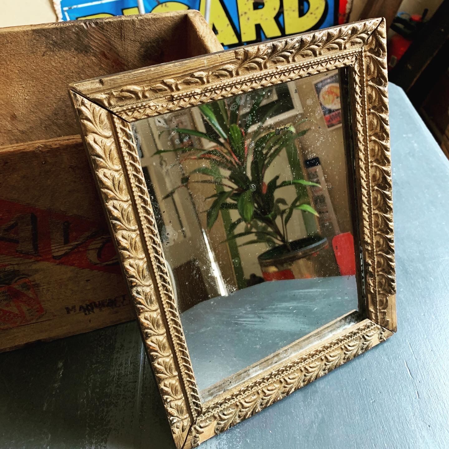 Miroir doré