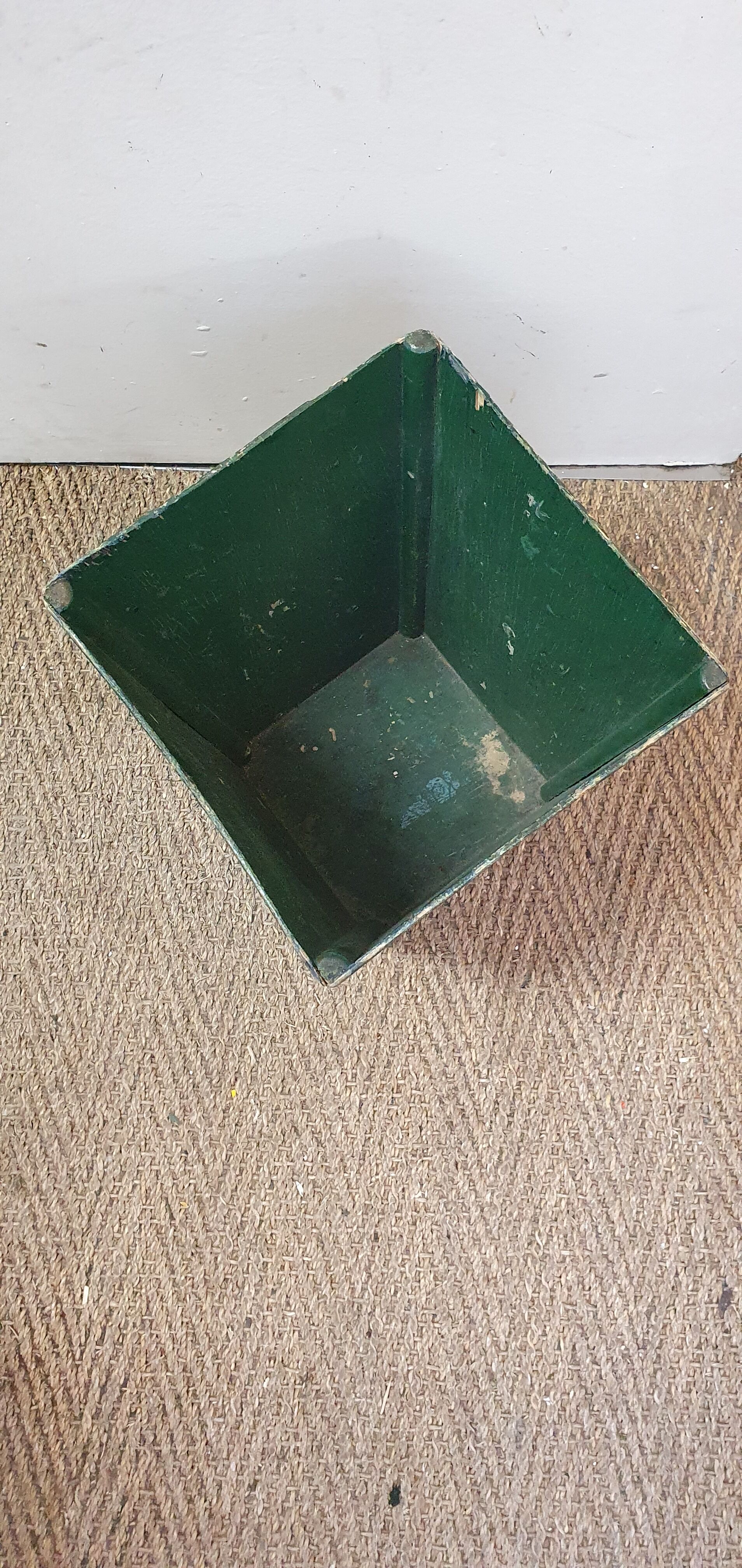 Wooden art deco paper basket