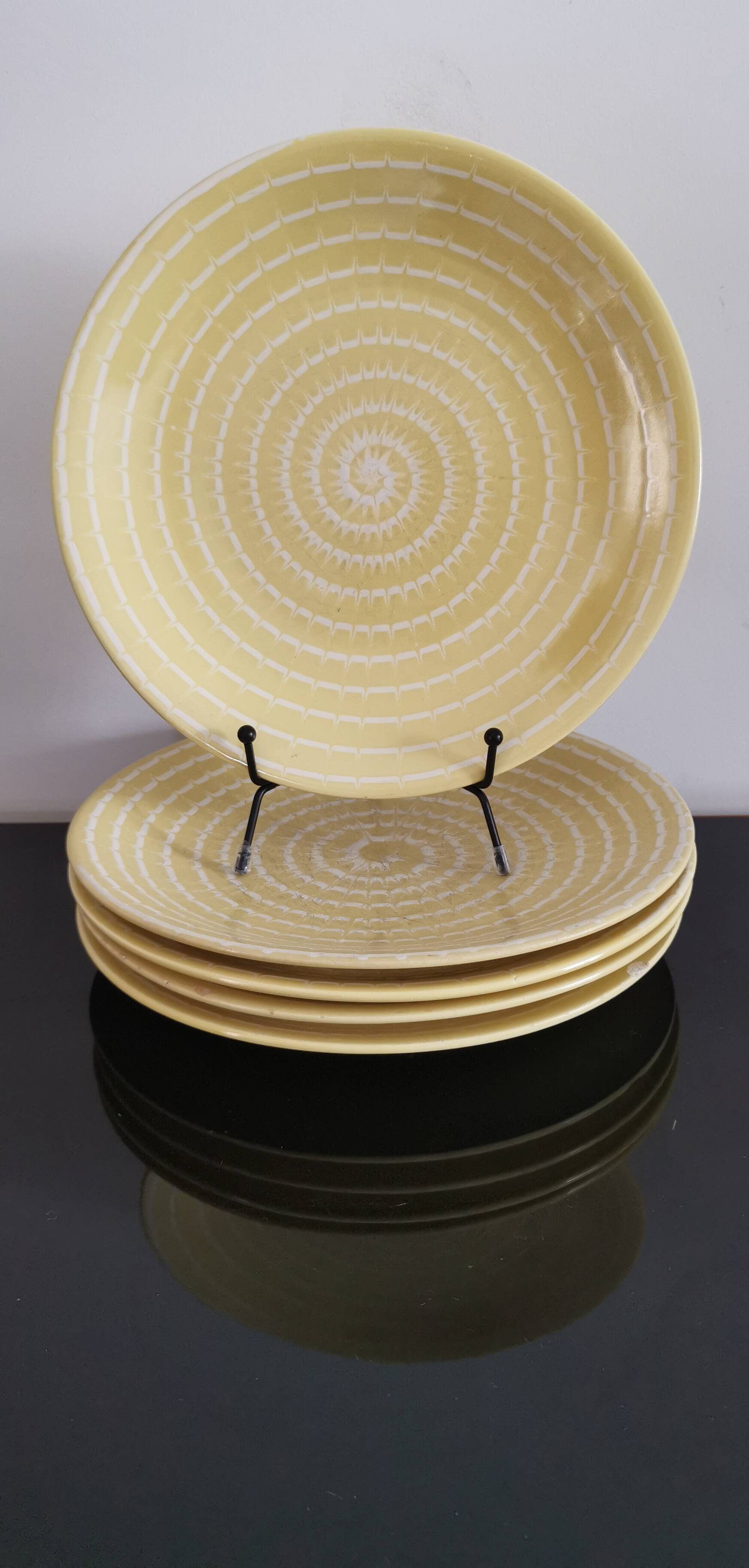 Set of 5 old Longchamp sunny yellow flat plates