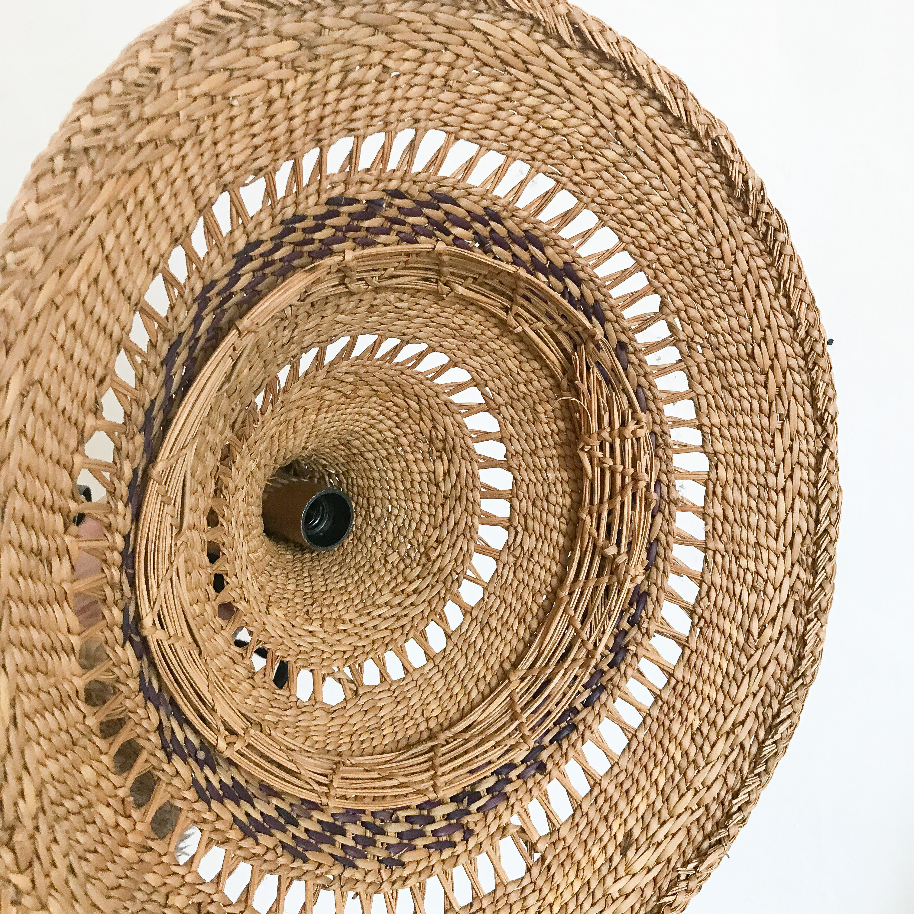 Wicker hat suspension