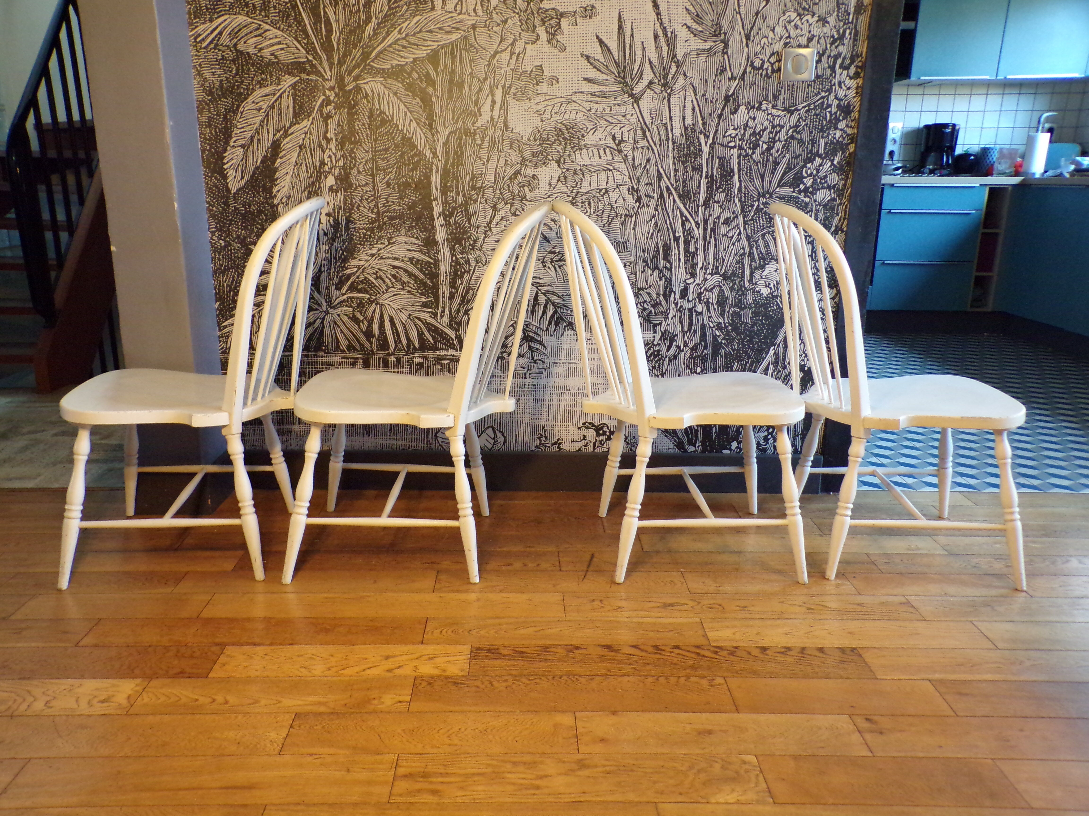 Suite 4 chairs Scandinavian windsor