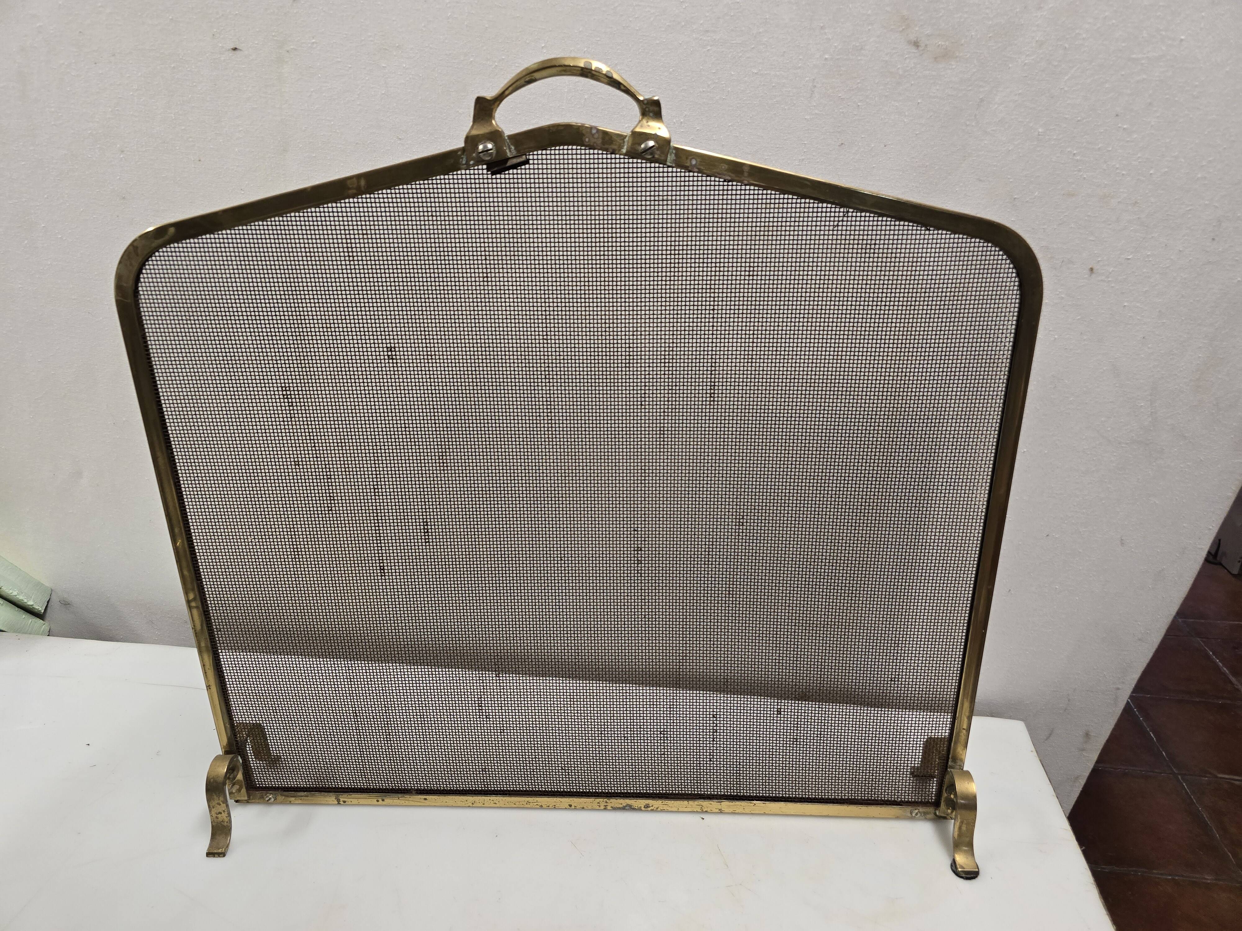 Brass fire screen
