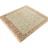 1960s carpet, 185 x 195