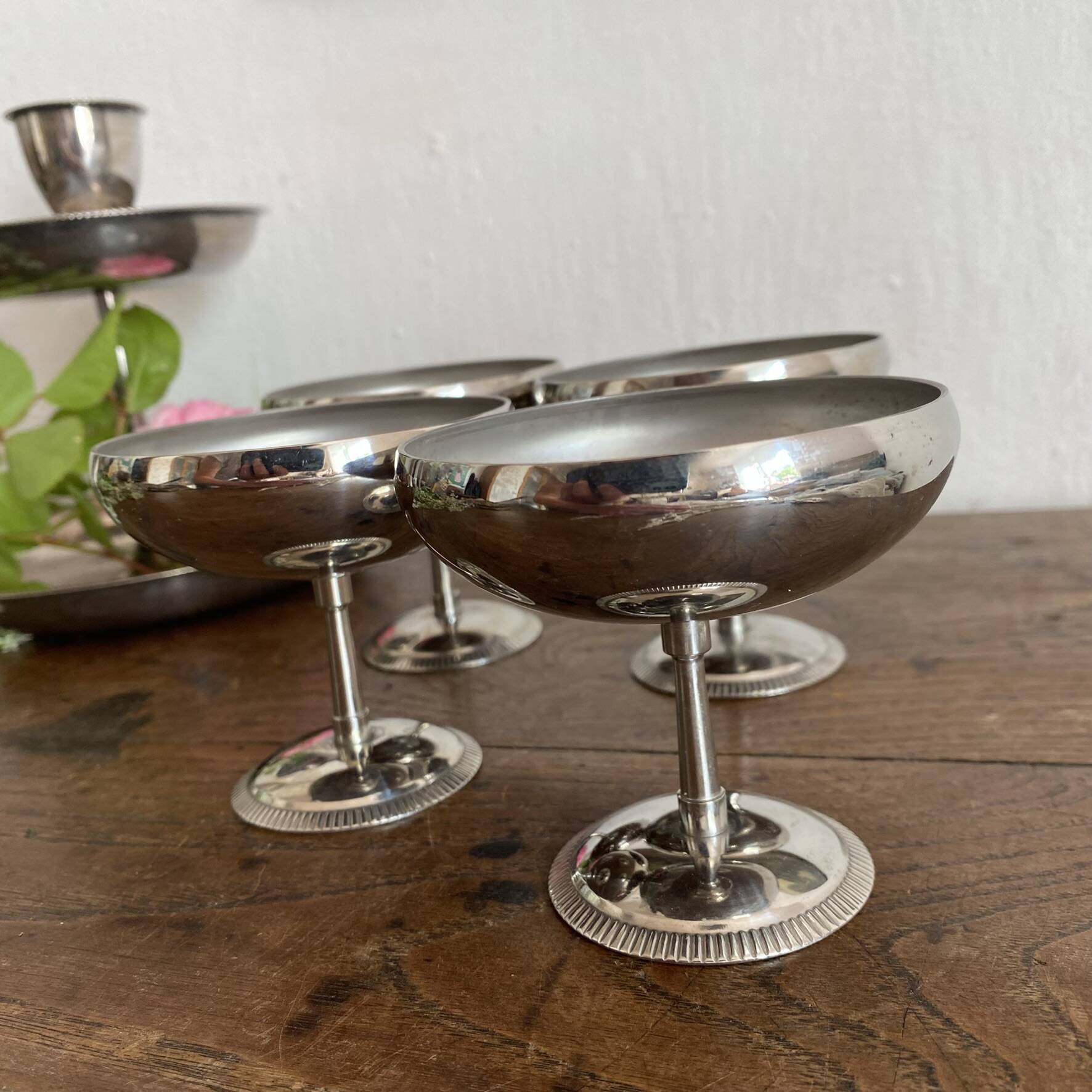 Coupes en inox vintage