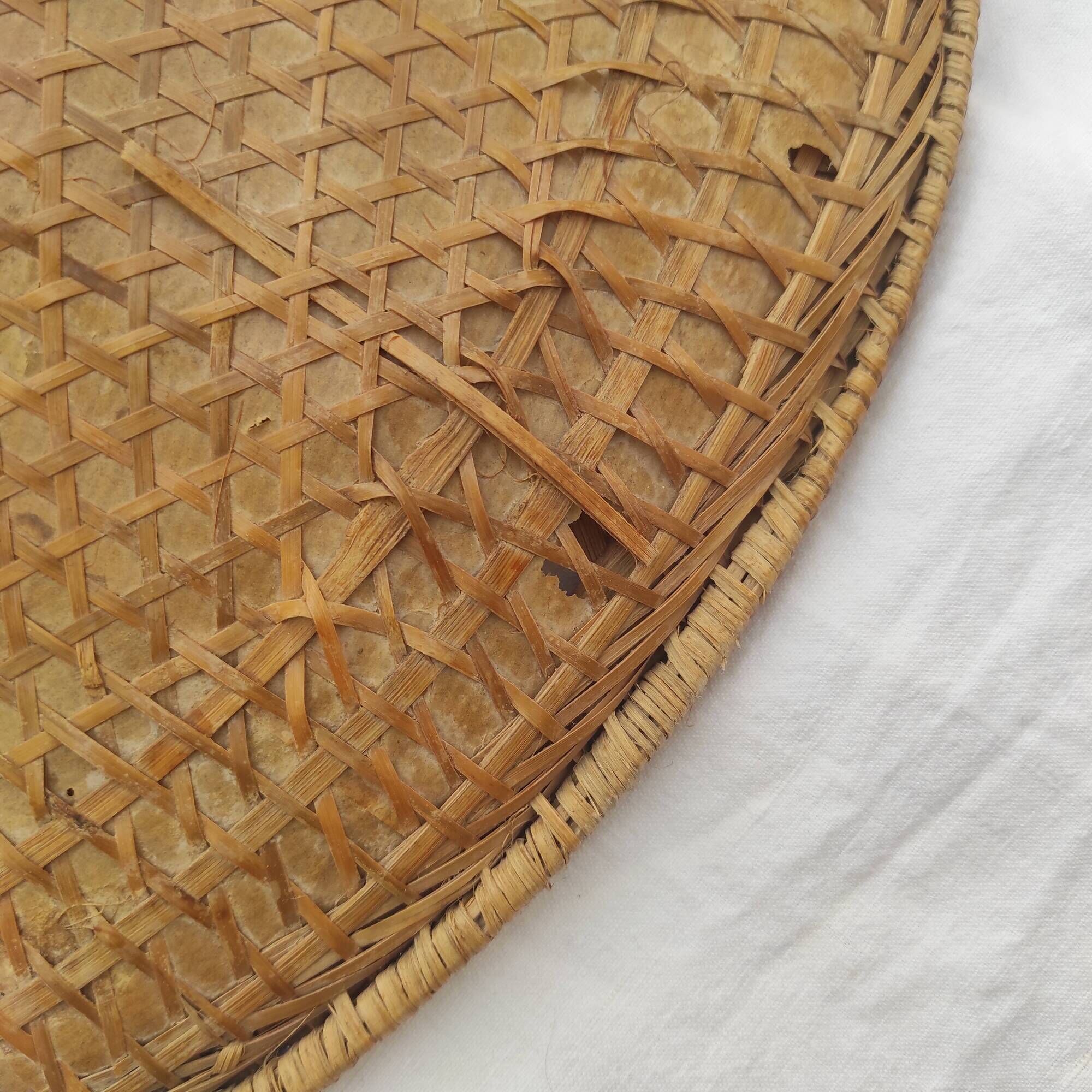 Asian Chinese hat in rattan wicker 60/70s with a diameter of 55 cm