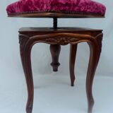 Screw piano stool