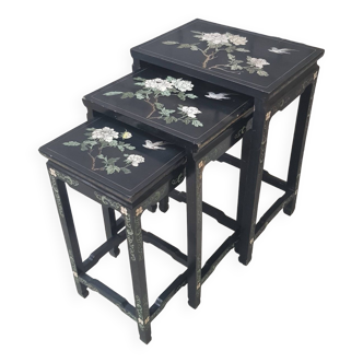 Chinese nesting tables