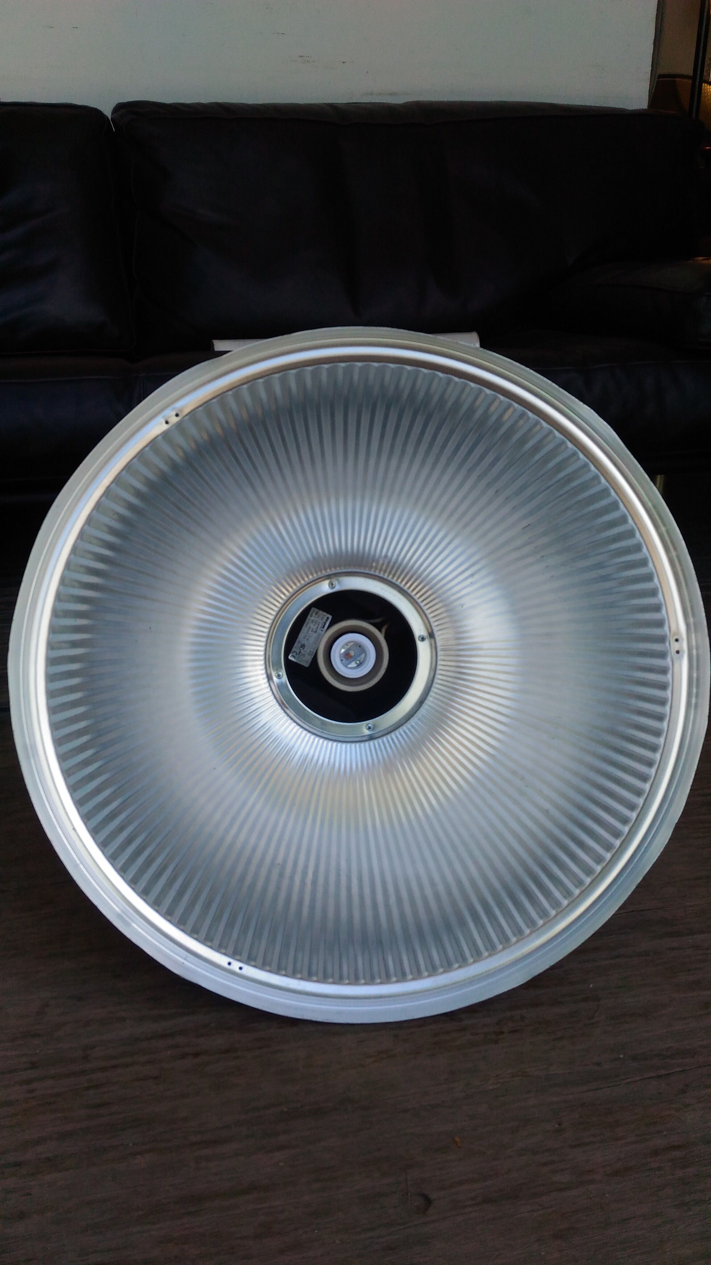 Factory workshop suspension