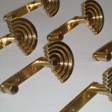 1 sur 12 pièces. Patères murales en laiton, design italien postmoderne Sottsass.