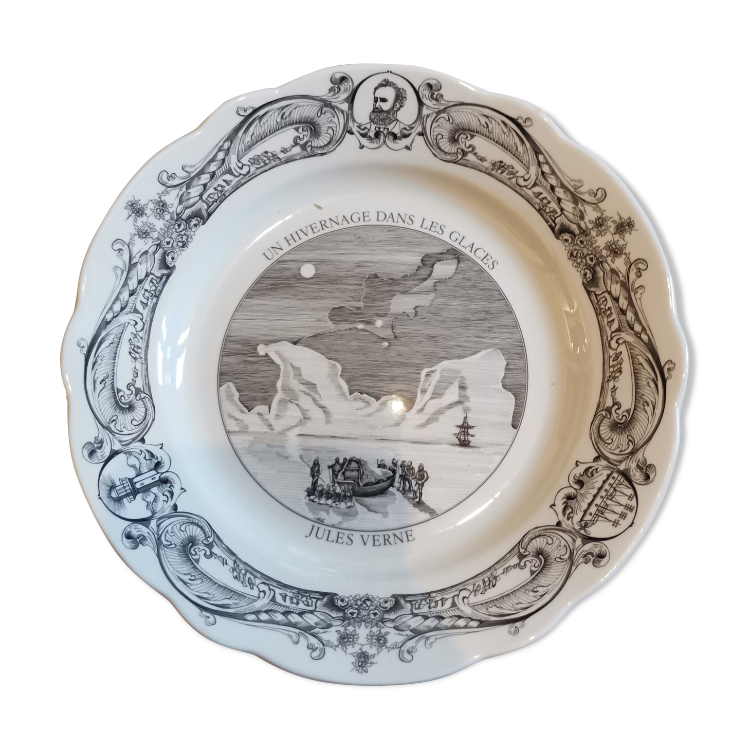 Plate Jules Verne, Michel l'Ormeraie. Wintering in ice