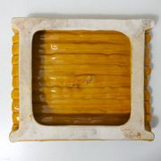 Plat à fromage vintage en barbotine Vallauris