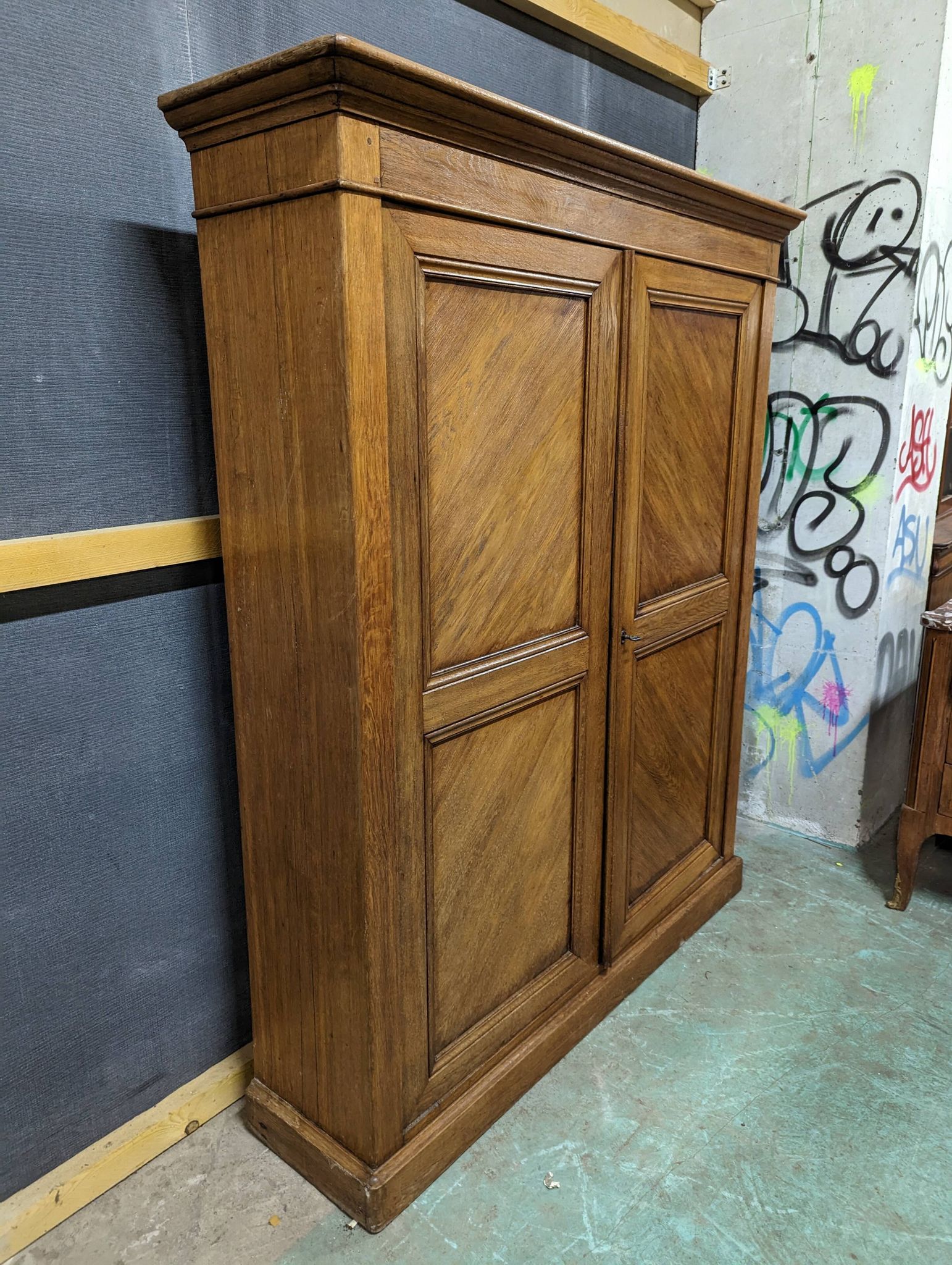 Oak trade furniture or notary cabinet