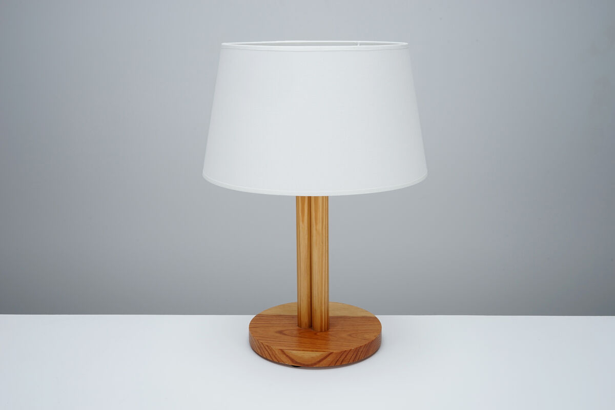 Lampe de table en bois à fut trilobé circa 1970