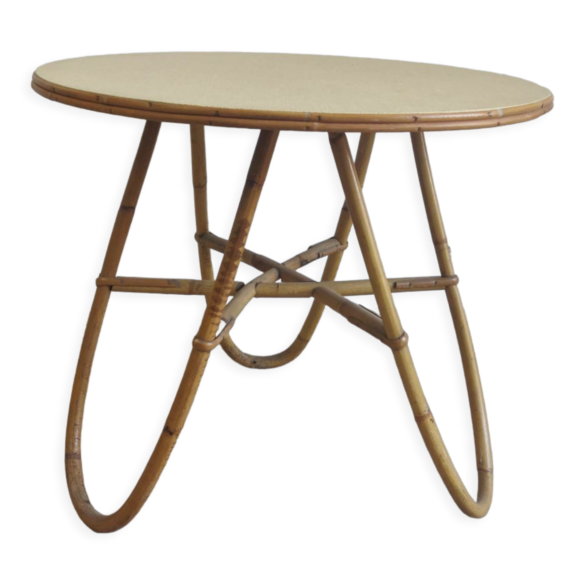 Circular coffee table in rattan years 60