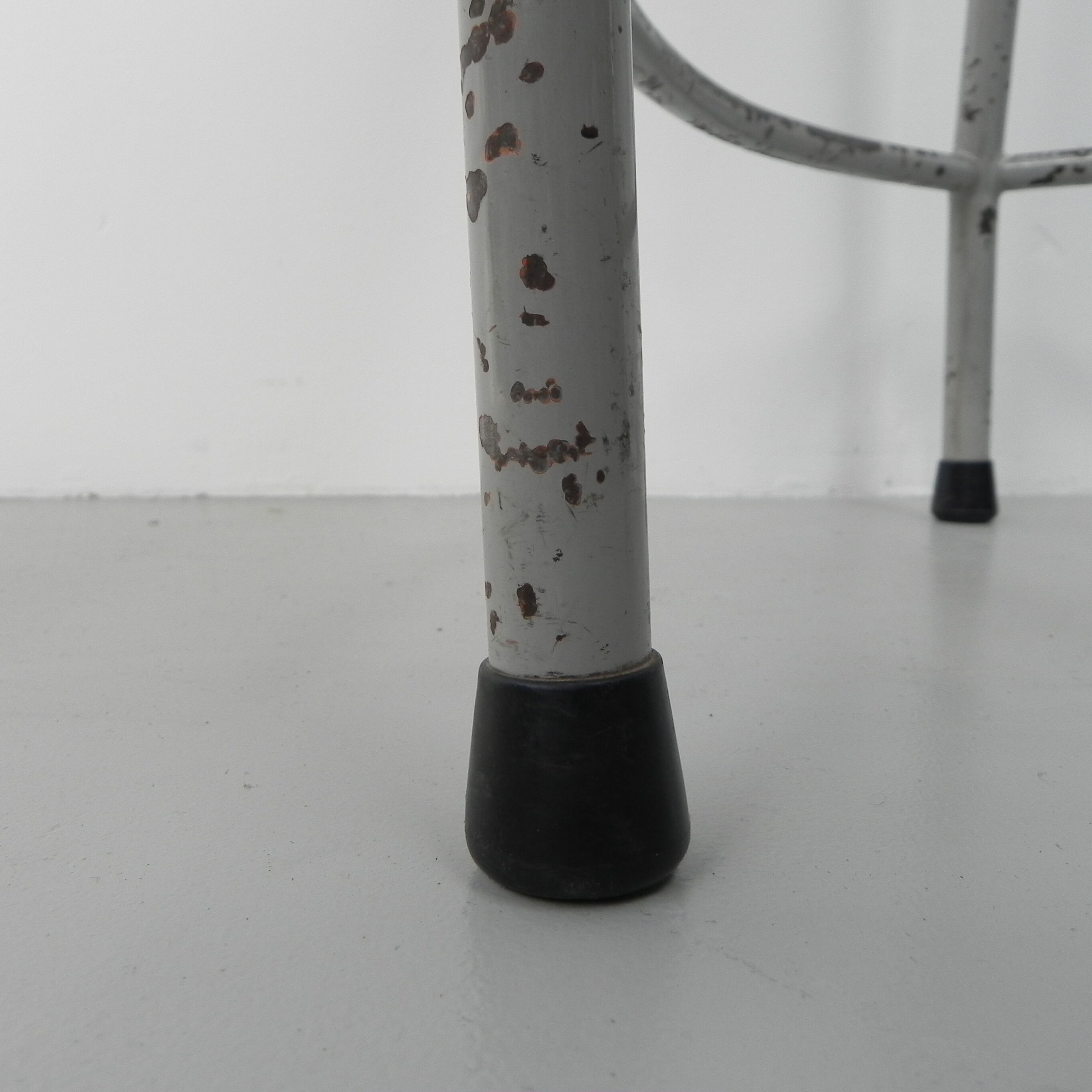 Industrial stool Ahrend de Cirkel