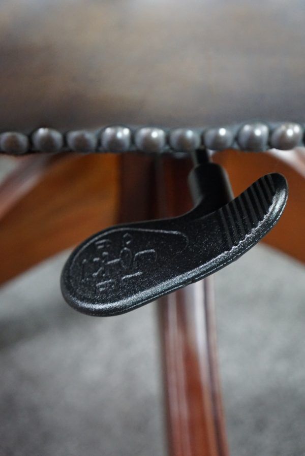 Chesterfield office chair