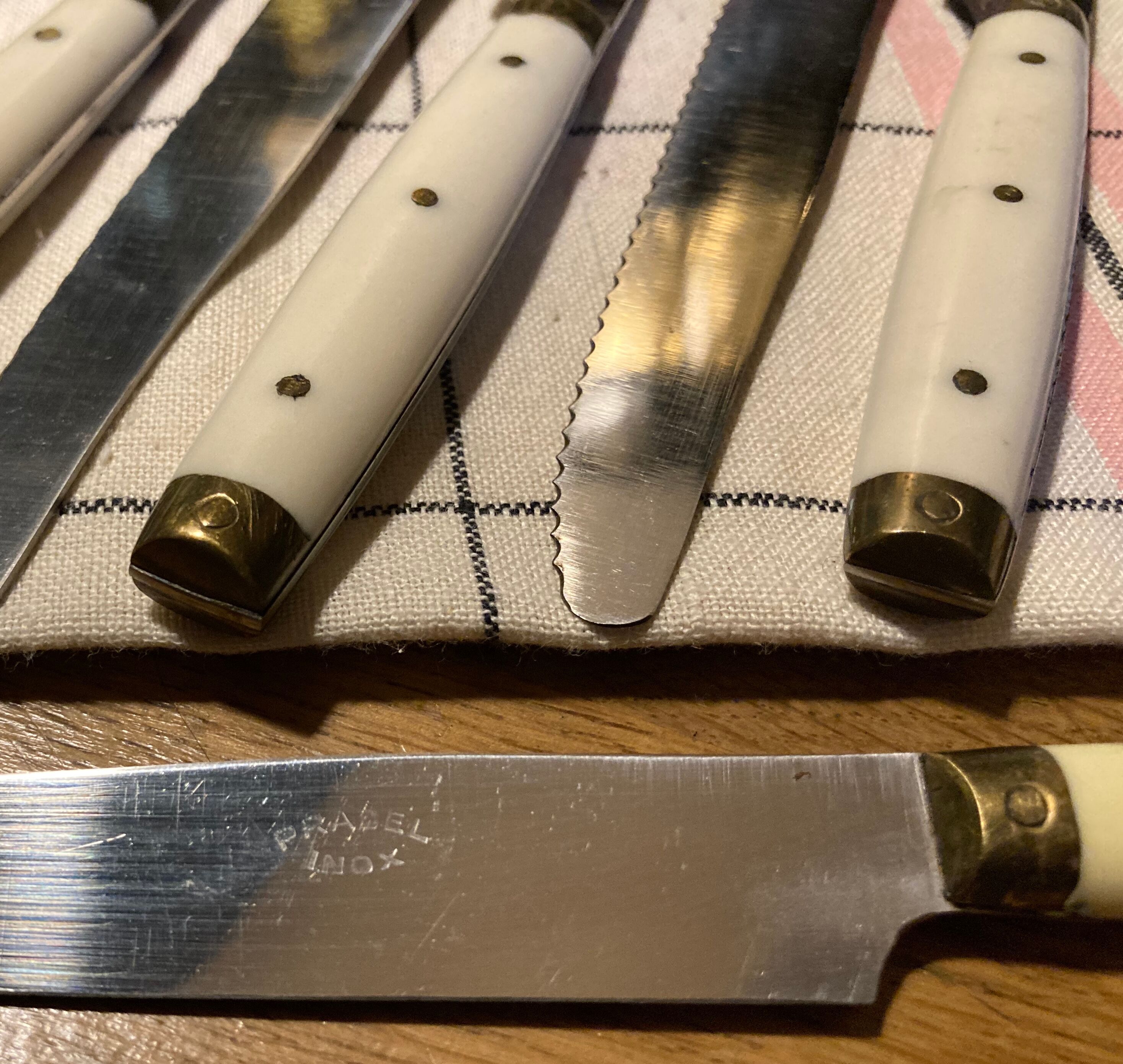 Lot 12 Pradel knives