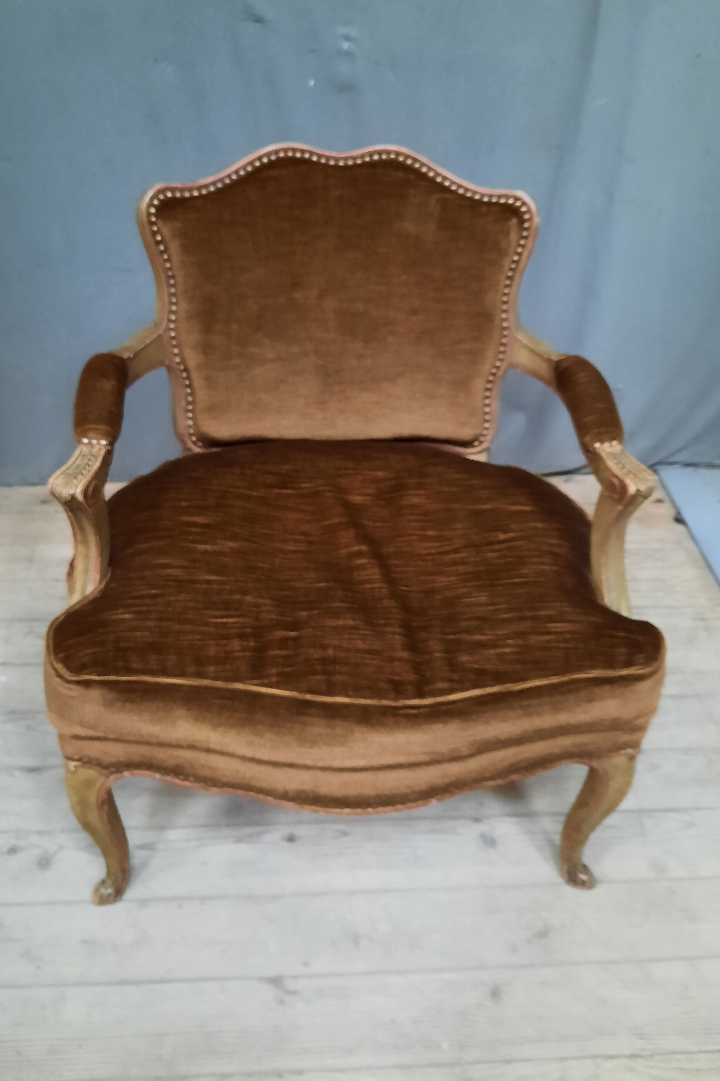 Fauteuil cabriolet style Louis XV