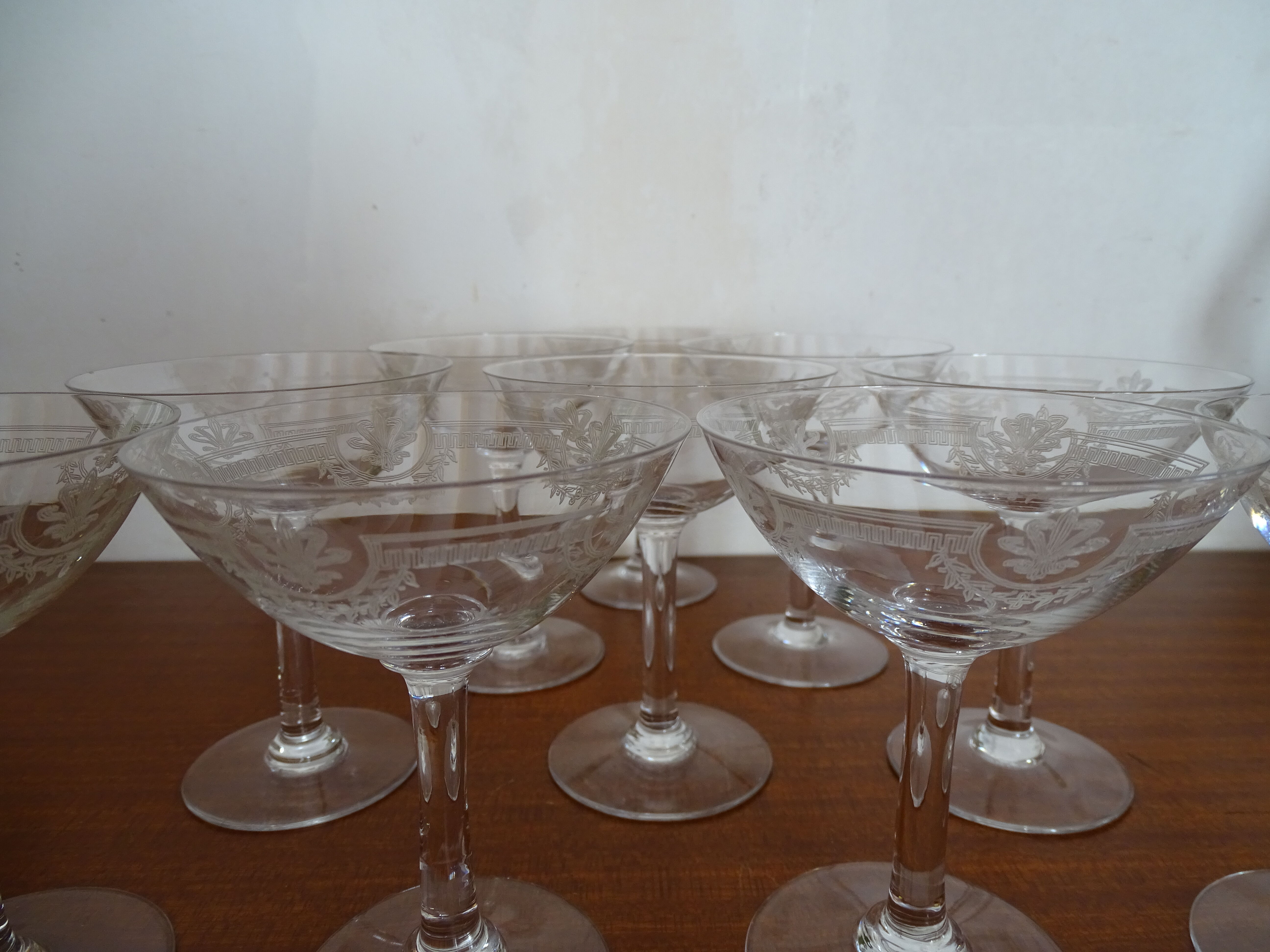 10 glasses champagne crystal Saint Louis - Model Manon- 12 cm