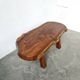 Table basse brutaliste en noyer massif, plateau slab live edge, France