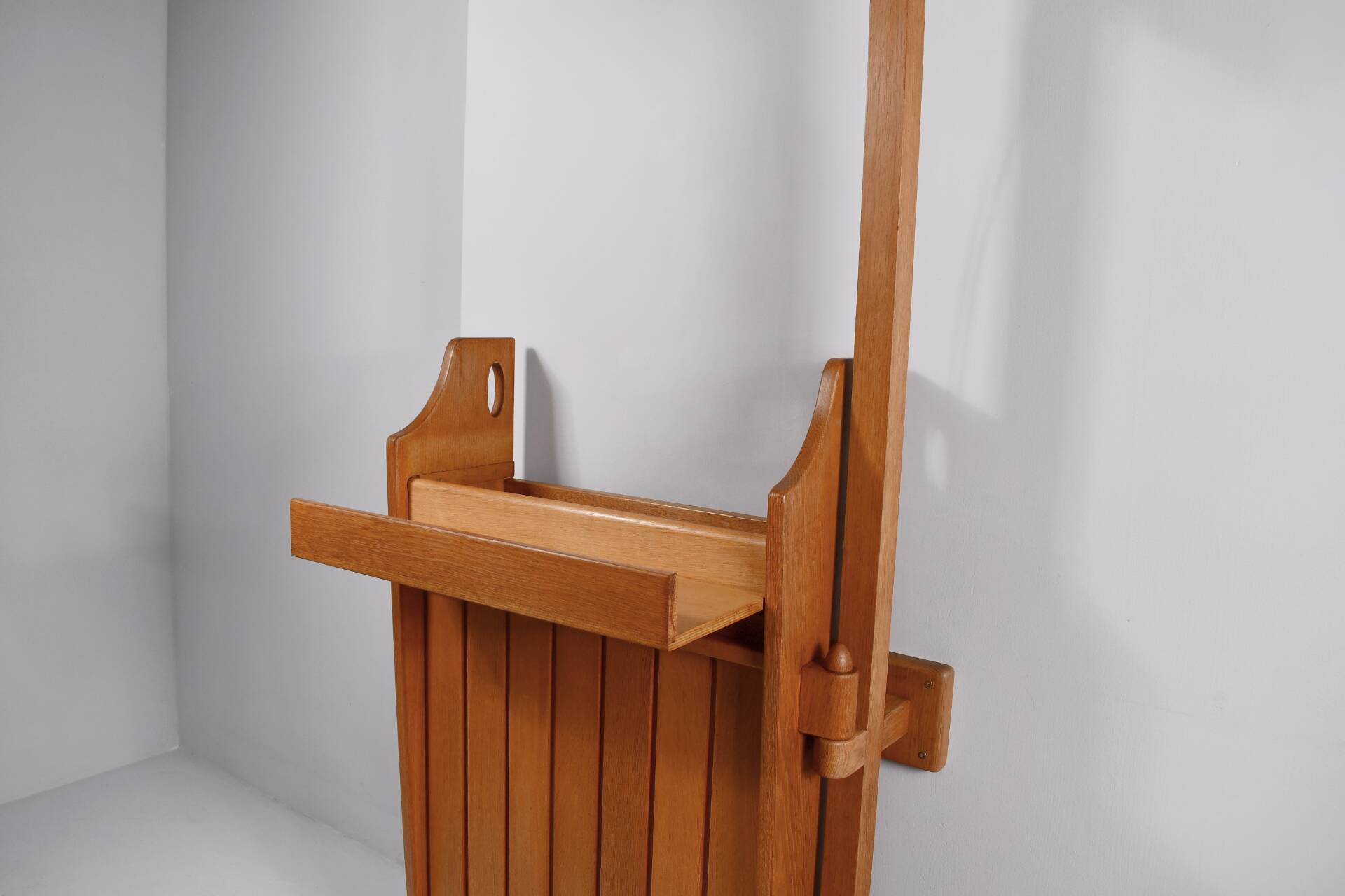 Guillerme et Chambron bar with standing lamp by Votre Maison.