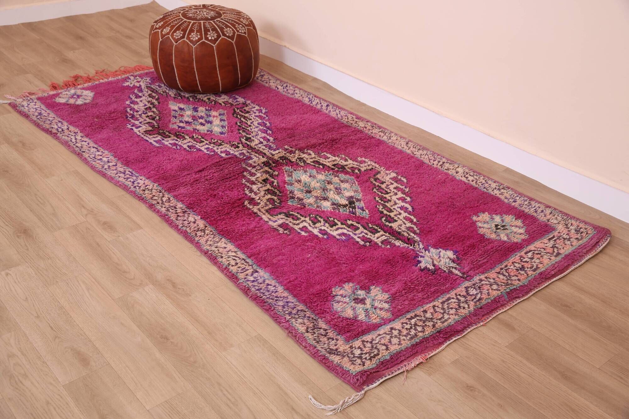 Purple vintage Moroccan Rug 116 x 234 cm, Berber Wool Rug Handmade, Old Rug