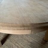 Round coffee table