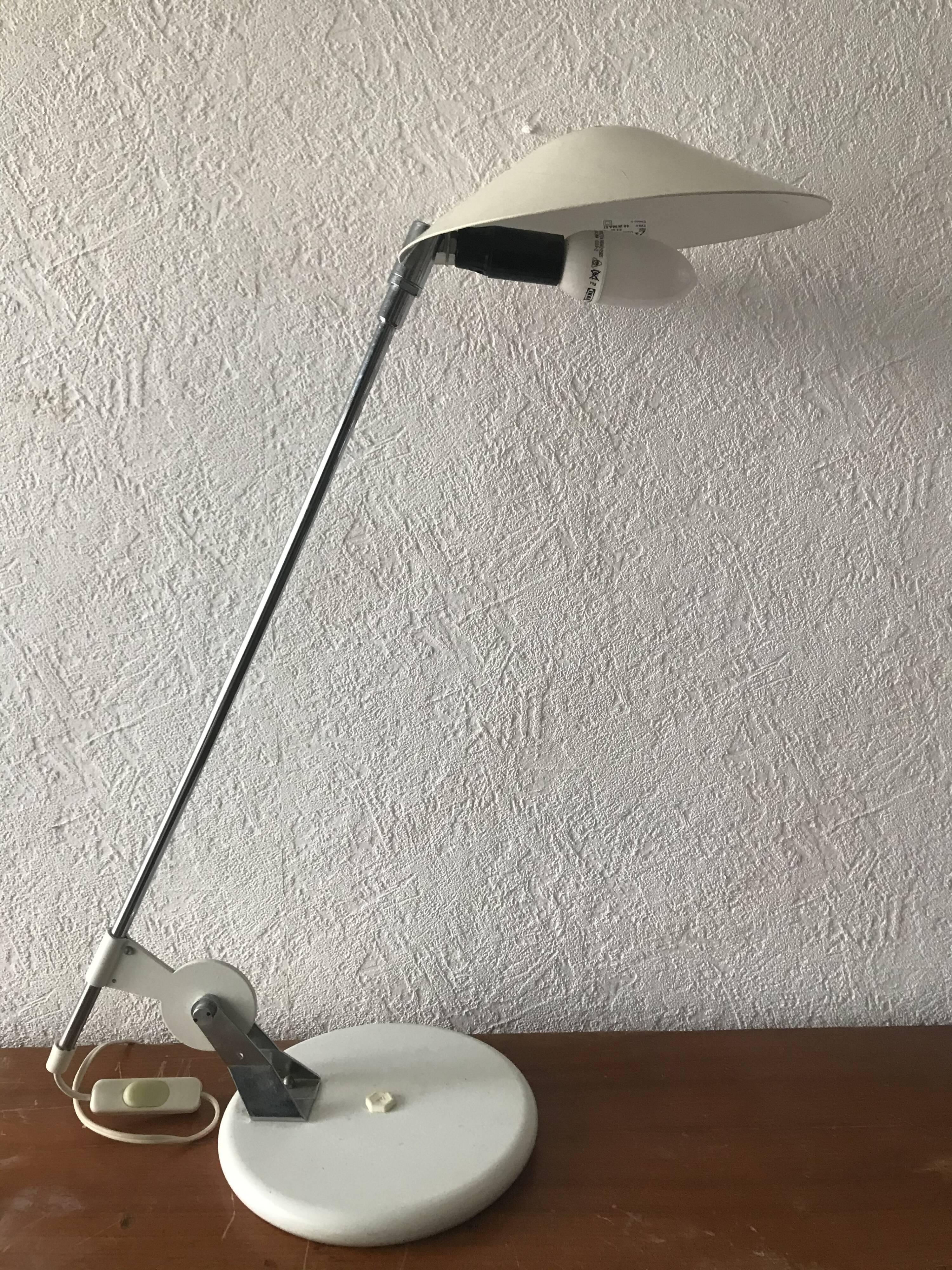 White metal articulated desk lamp