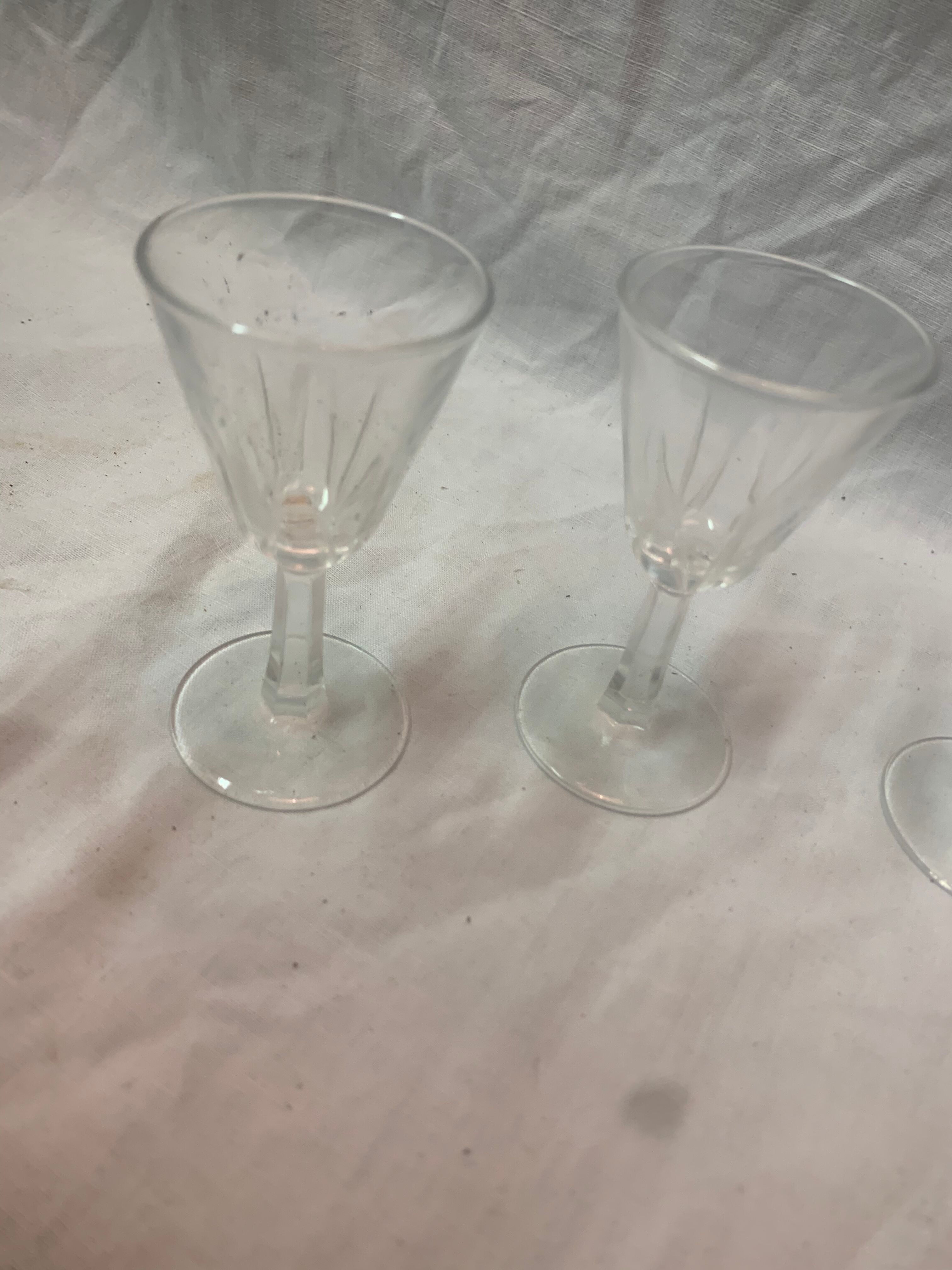 6 liqueur glasses