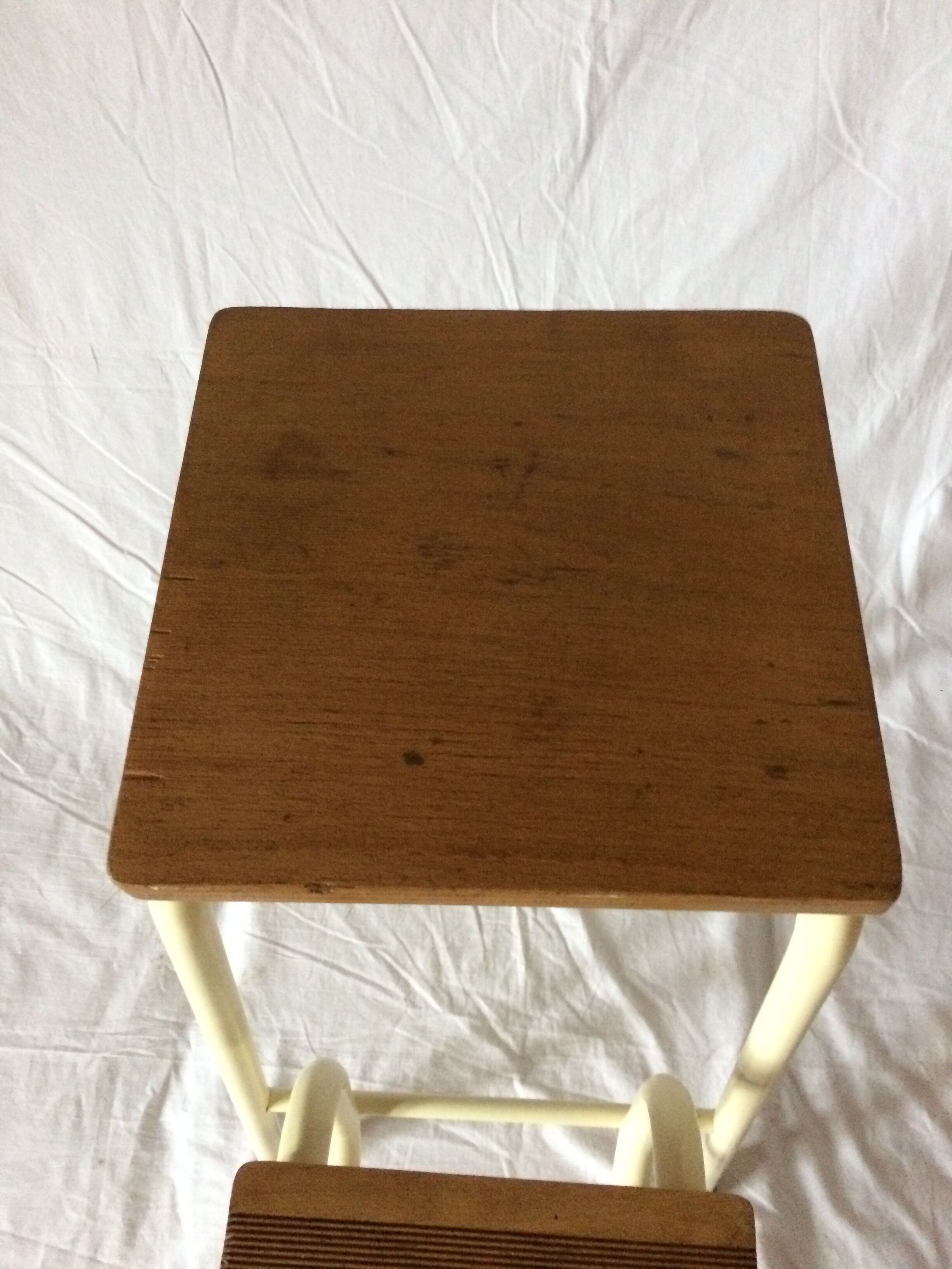 Vintage retractable stepladder stool