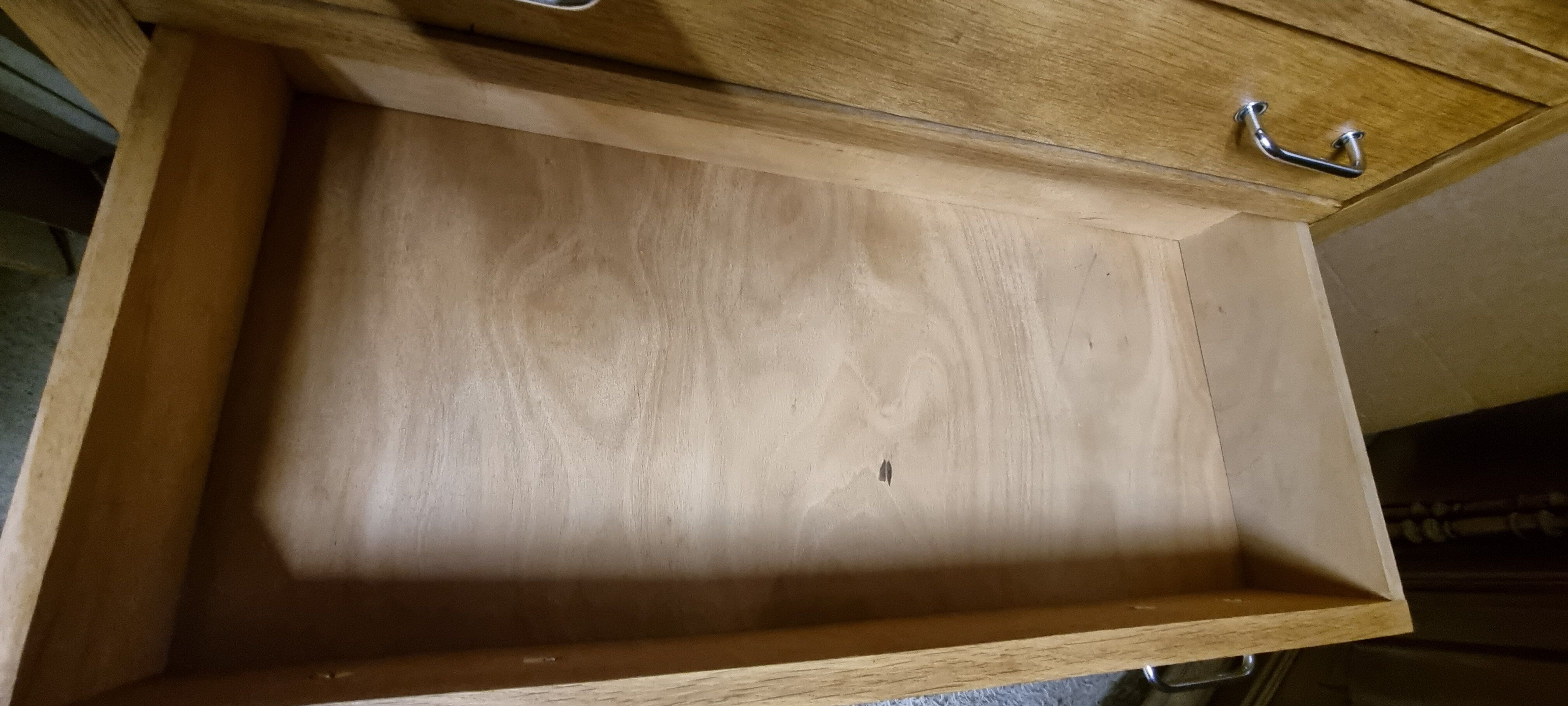 Vintage chest of drawers style 50s