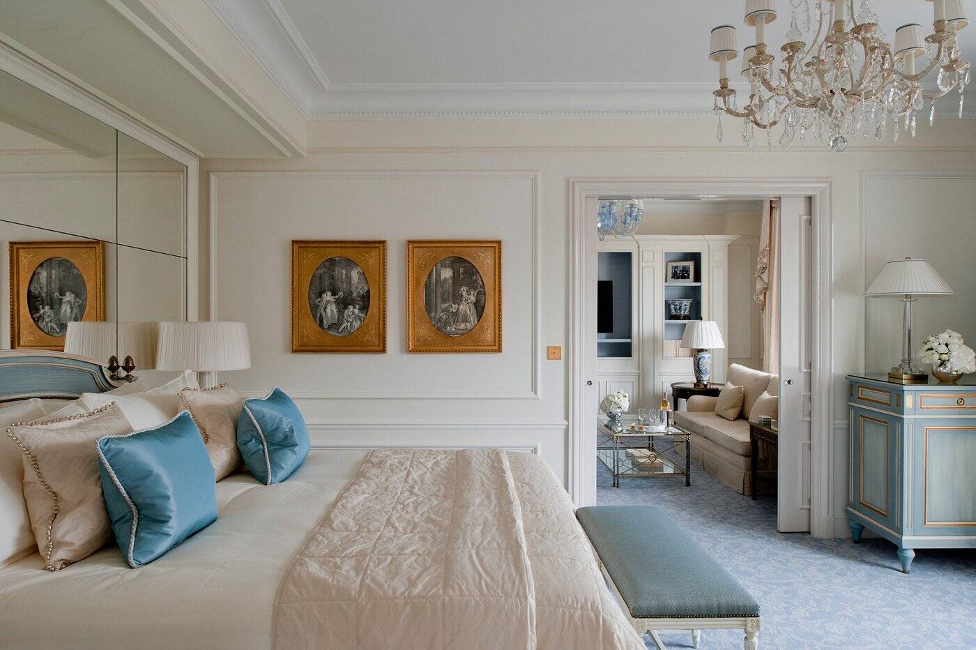 Tête de lit de style Louis XVI – Provenance Hôtel George V Paris – 200 cm