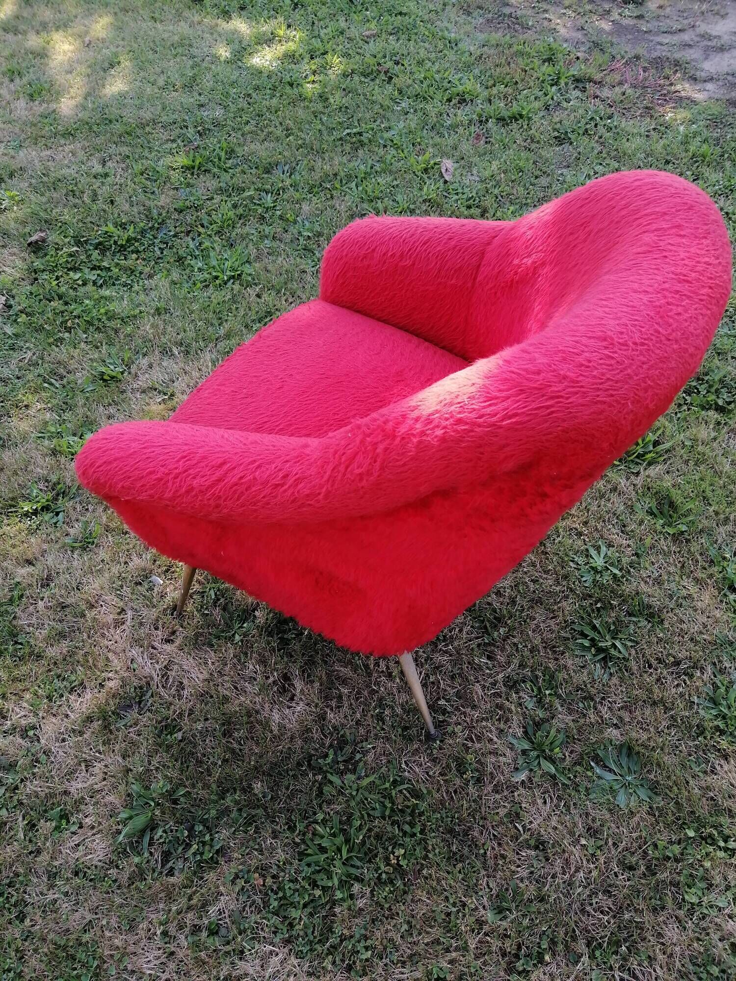 ARMCHAIR AND FOOTREST VINTAGE YEAR 1970 MOUMOUTE COLOR RED