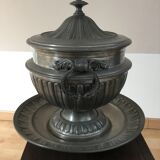 Plat et soupière en étain