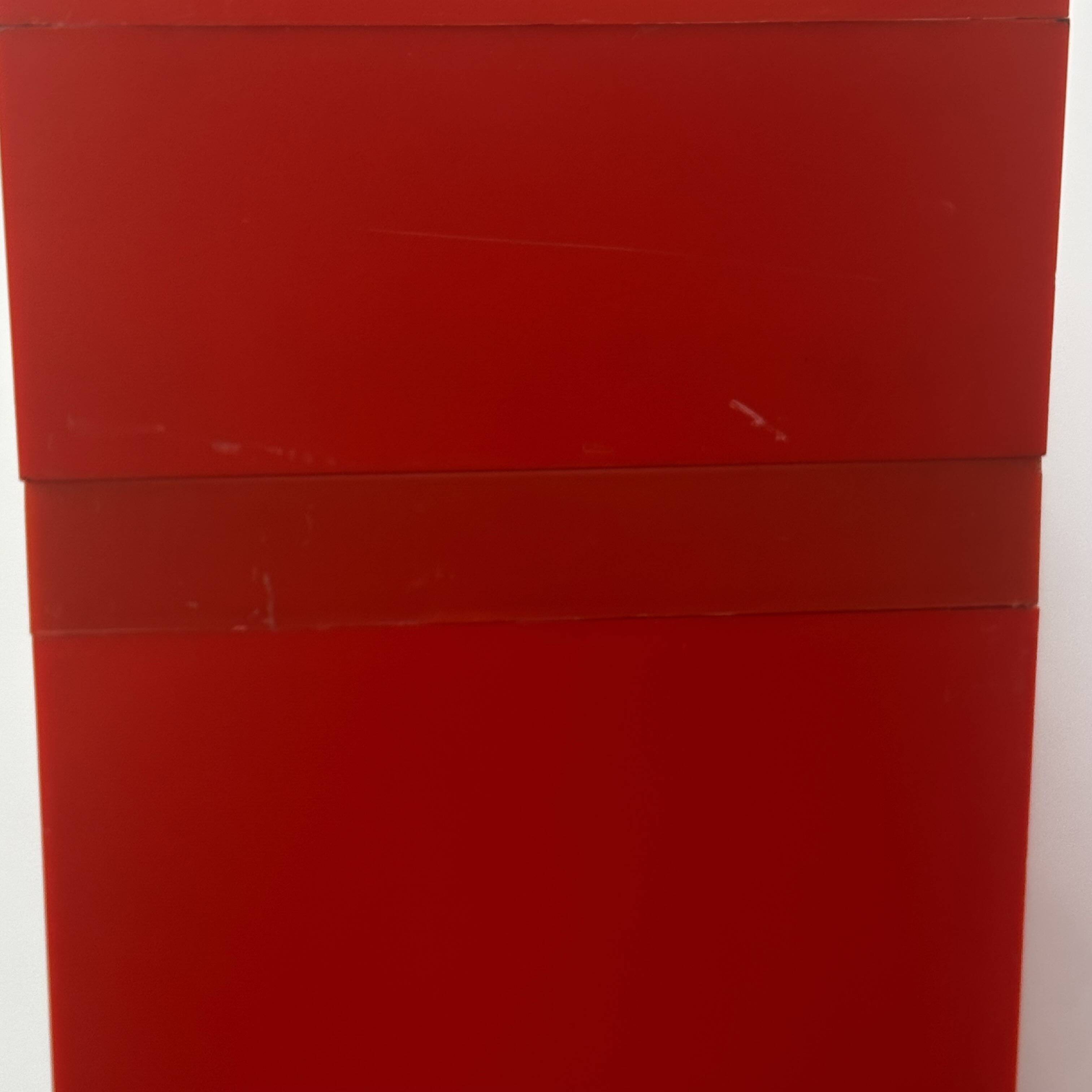 1980s plastic shelf
