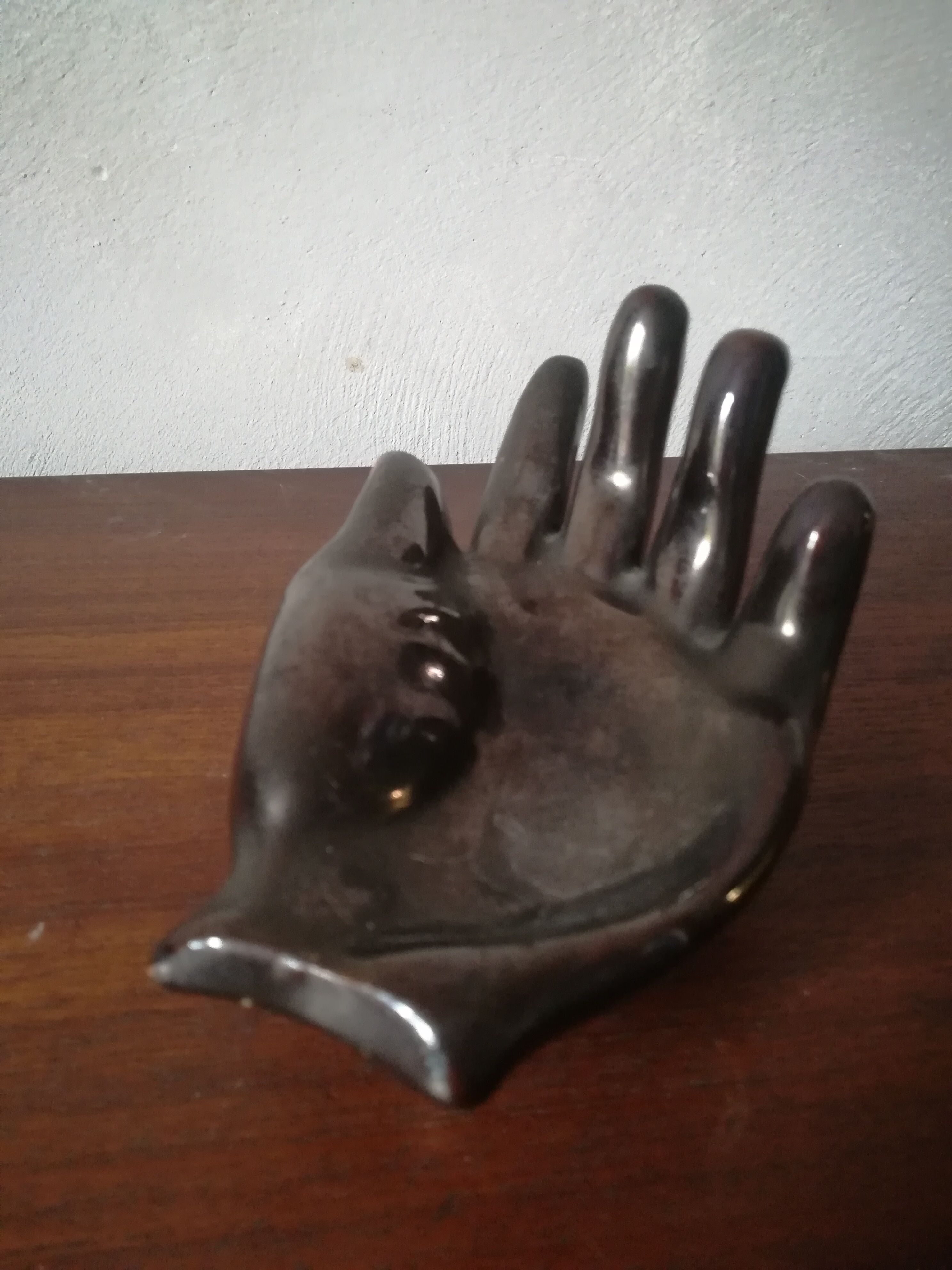 Catchall hand 50s