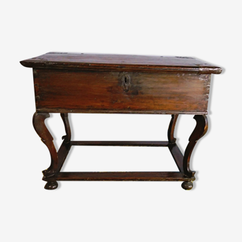 Louis XV style chest