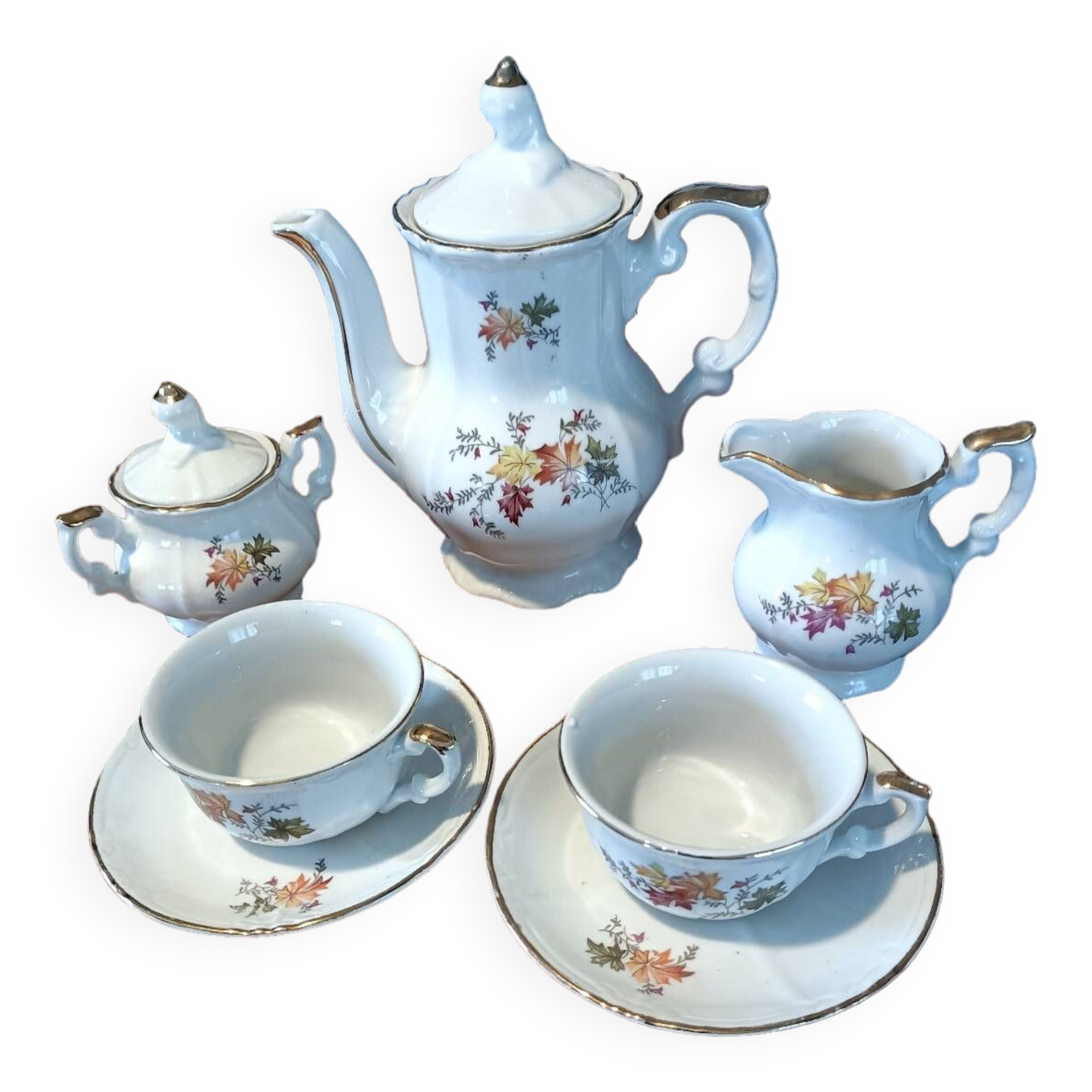 Dînette en porcelaine