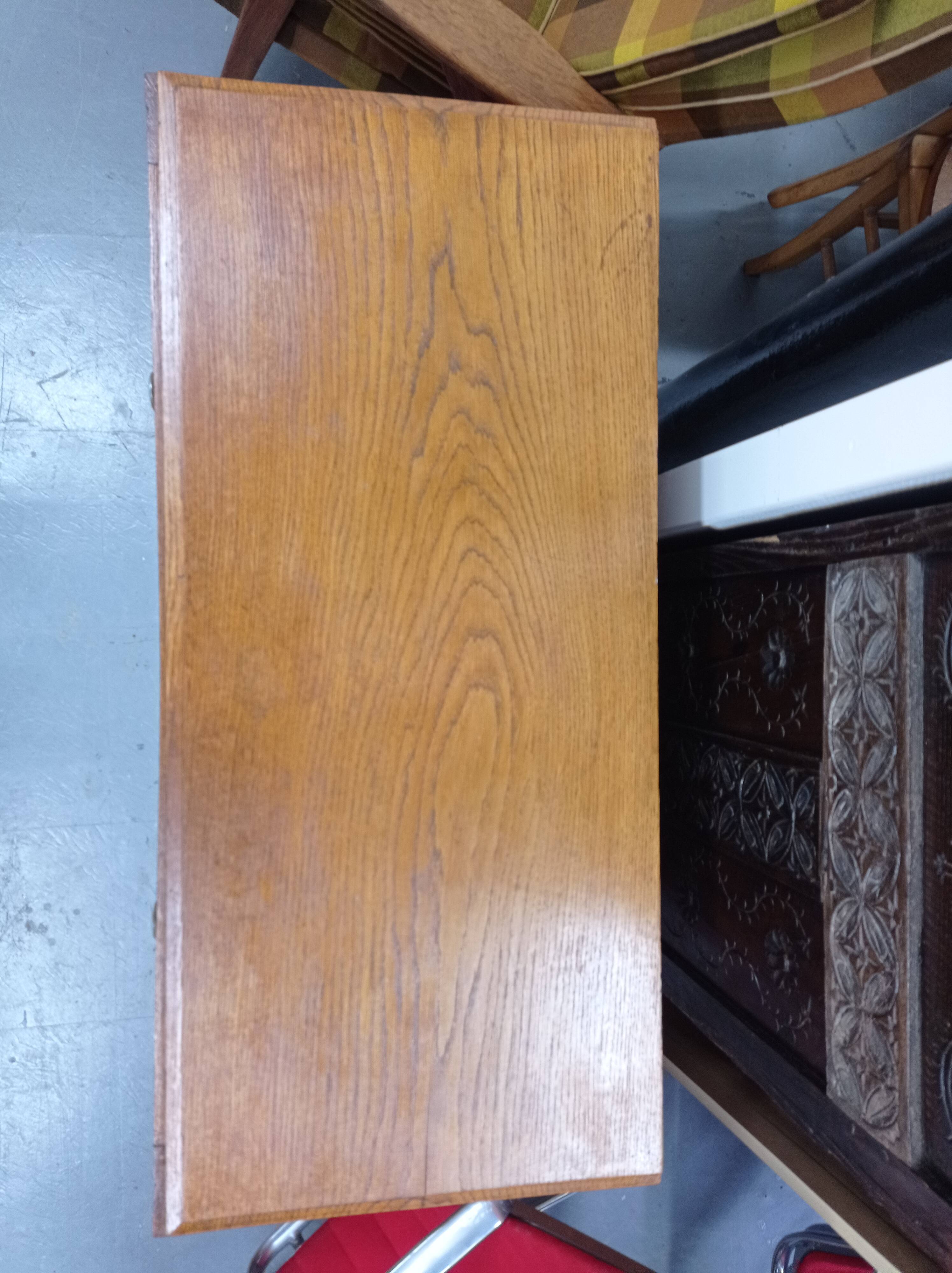 Chest of drawers in oak 50s