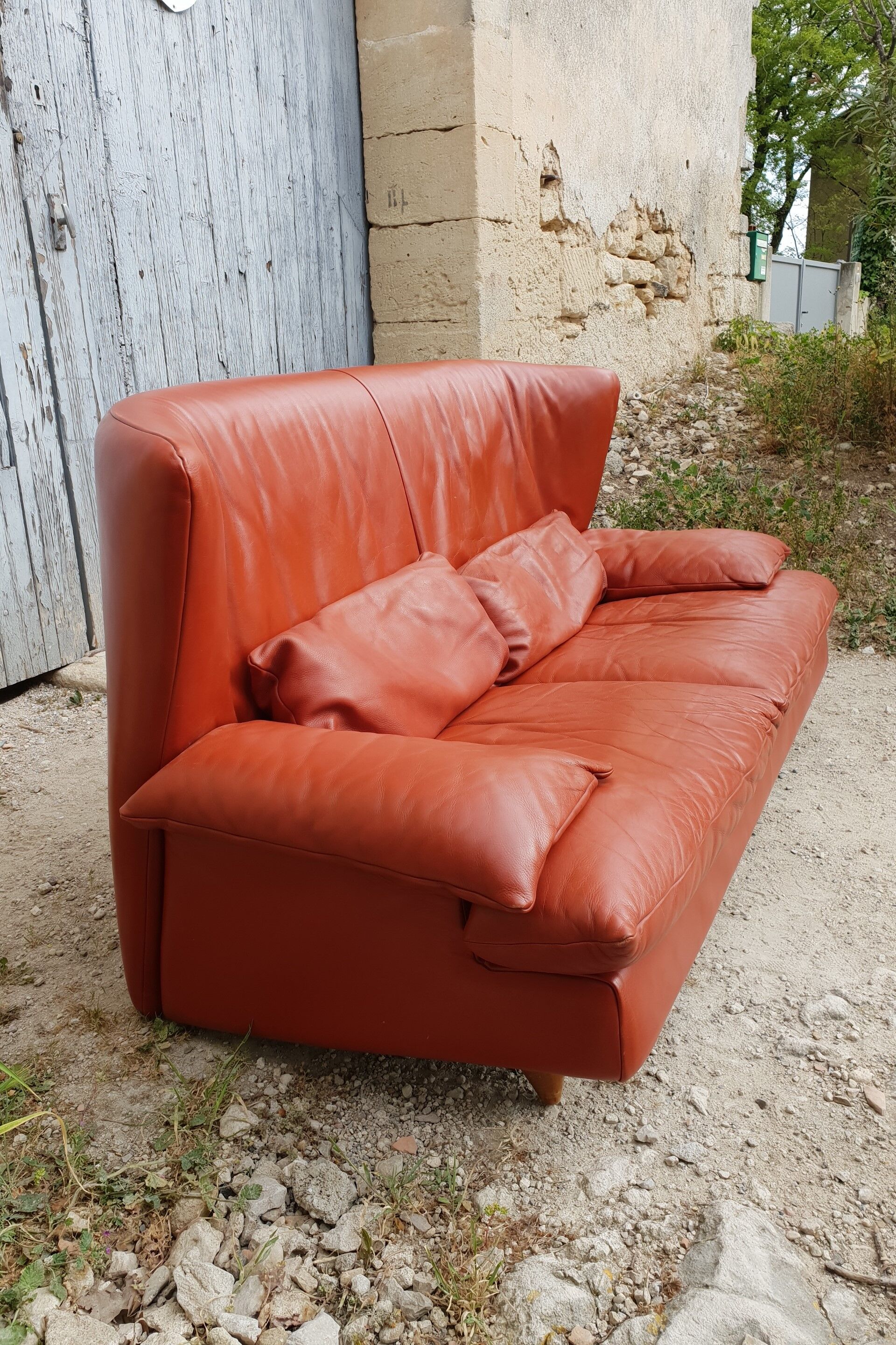 Mariani Italian design sofa