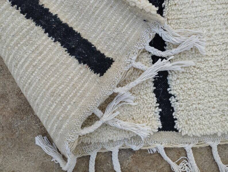 Berber rug in natural wool 250cmx100cm