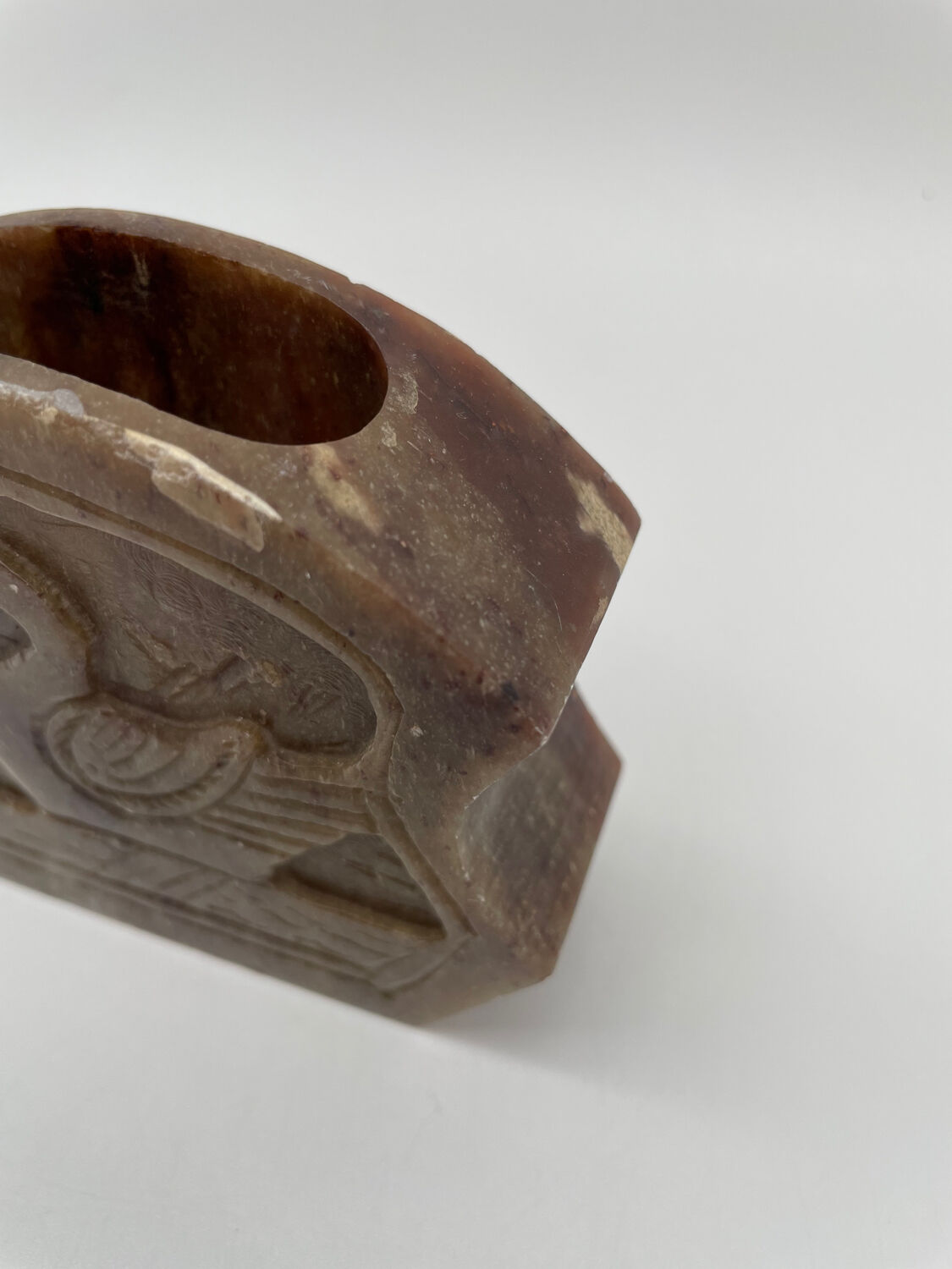 Carved quartz pencil pot and inlaid pearly stones, swans and flowers.