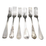 Set of 6 mismatched old silver metal forks for a chic table