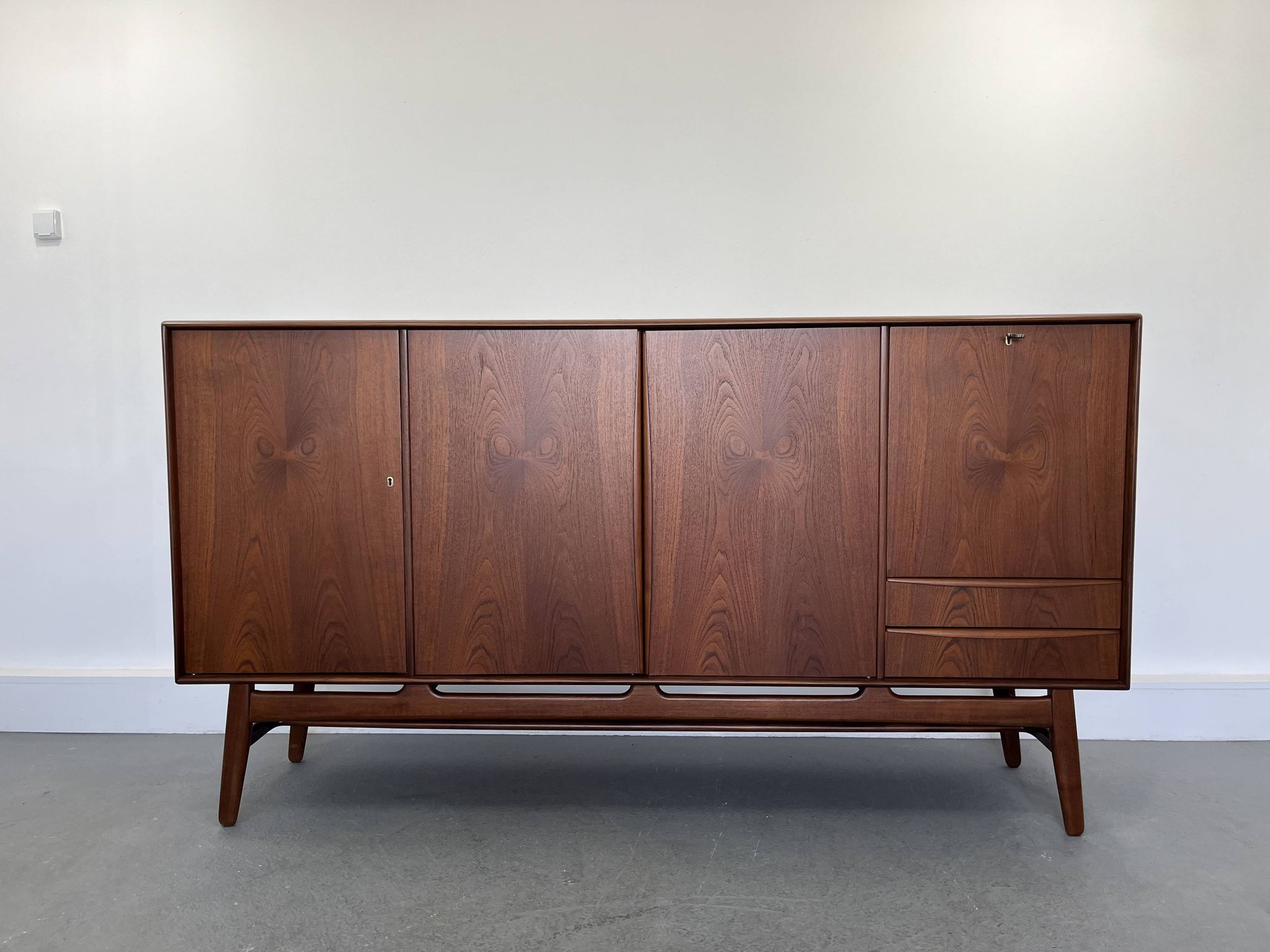 Enfilade en teck par Arne Vodder pour Sibast - 1960