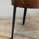 Tabouret tripode brutaliste